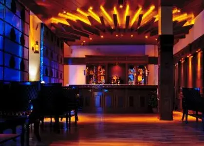 Lounge or bar in Mastiff Grand Manali Resort Lounge or bar in Mastiff Grand Manali Resort