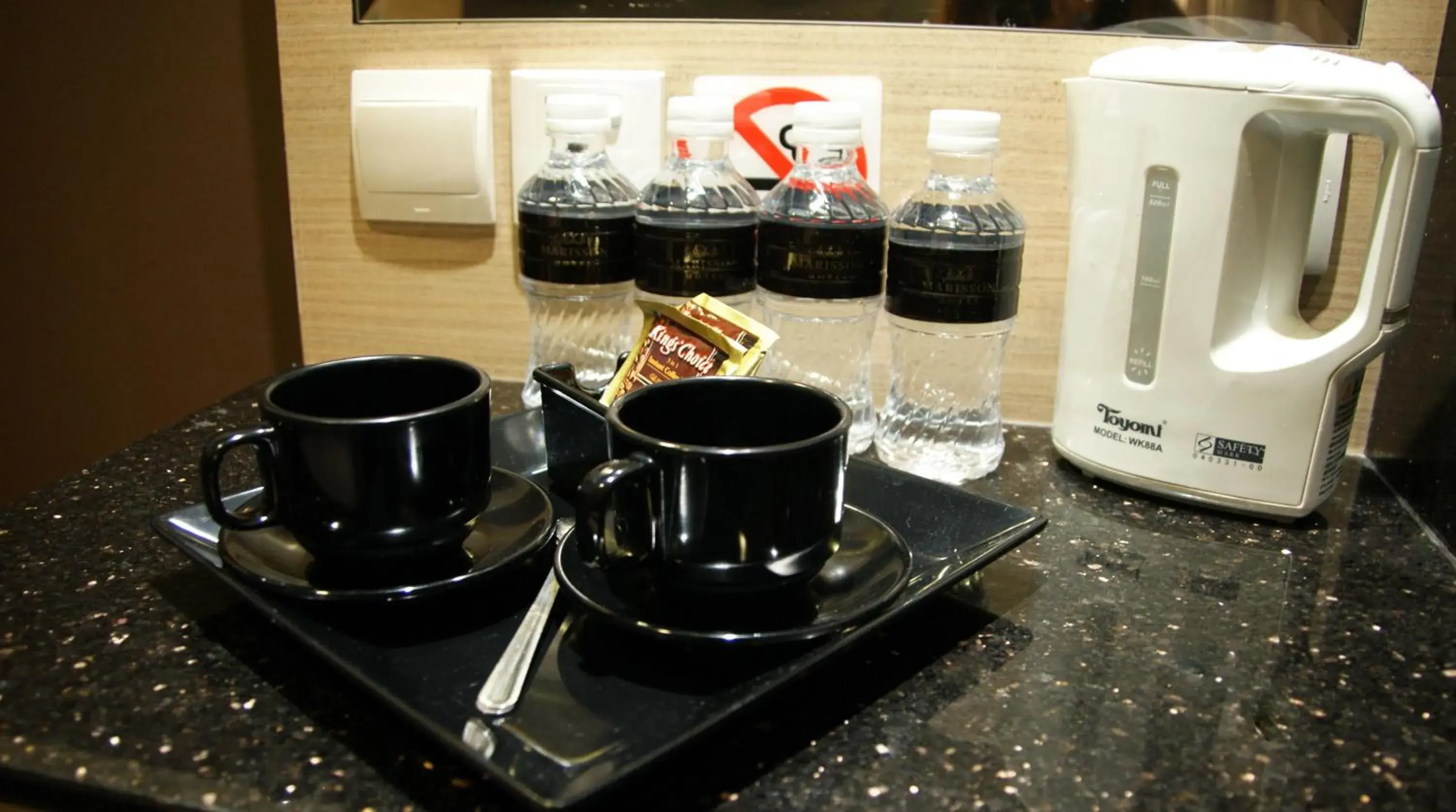 Coffee/tea facilities in The Snooze Hotel at Bugis Coffee/tea facilities in The Snooze Hotel at Bugis
