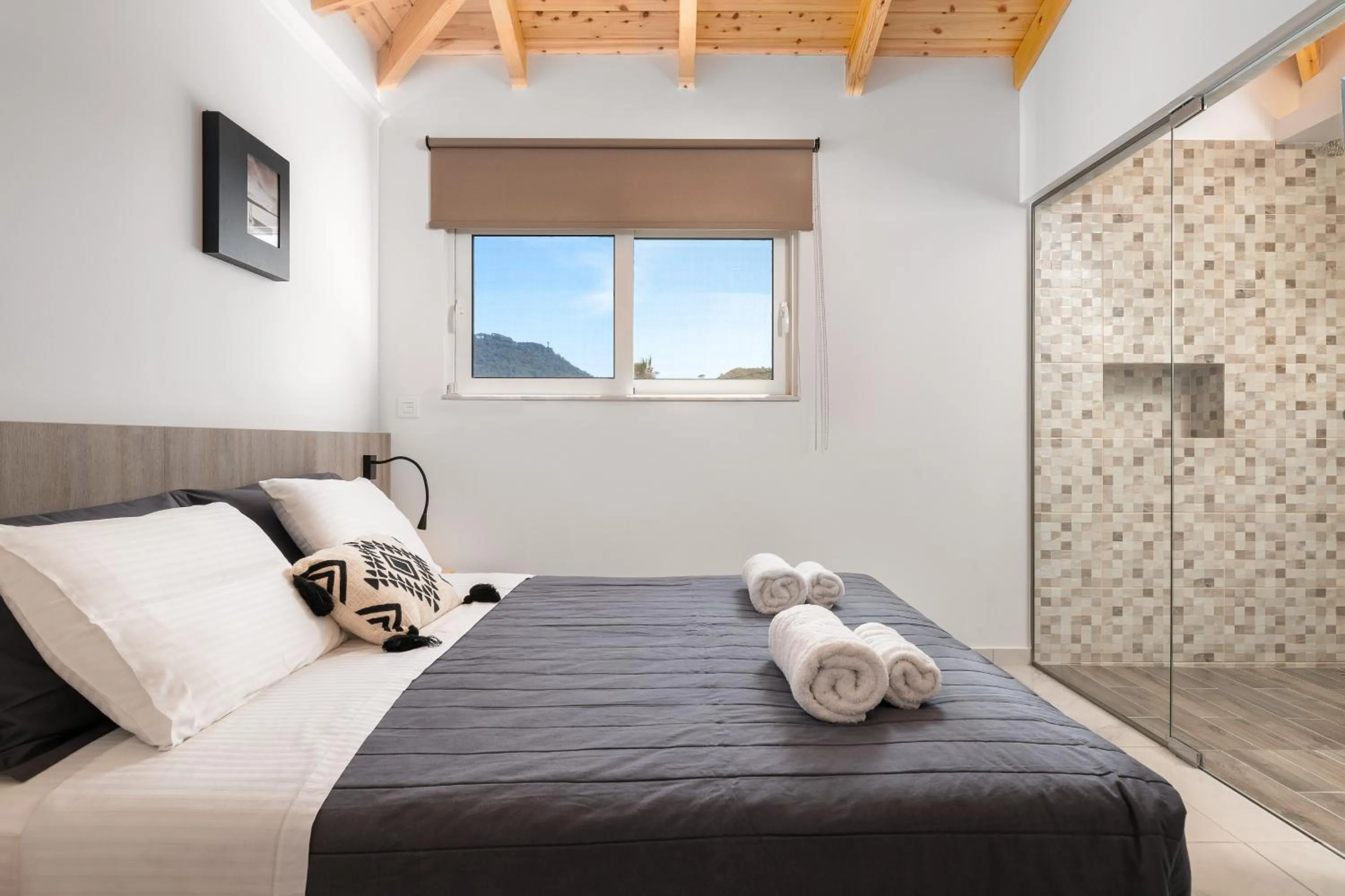 L & C Boutique Apartments