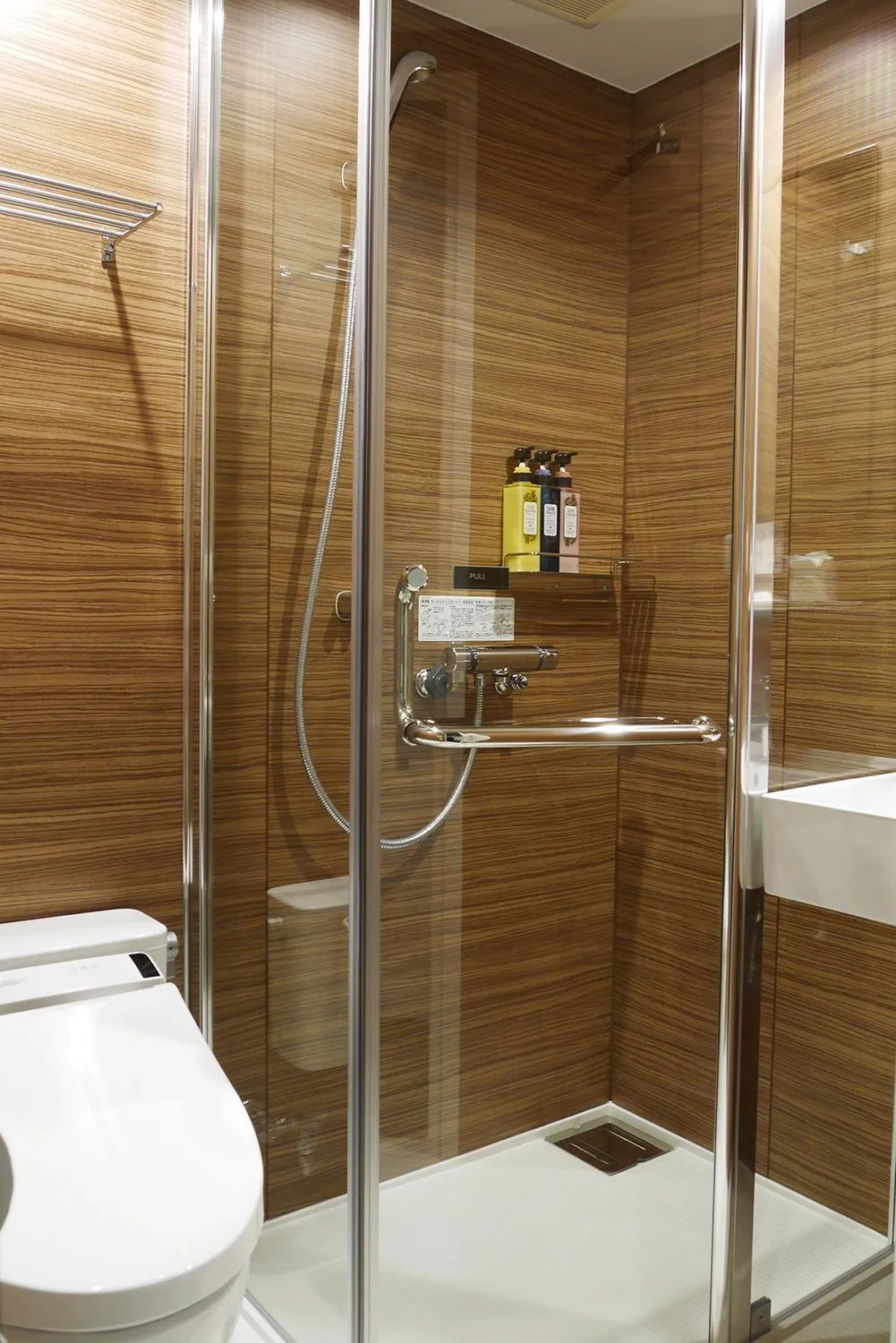 Shower in Matsue New Urban Hotel