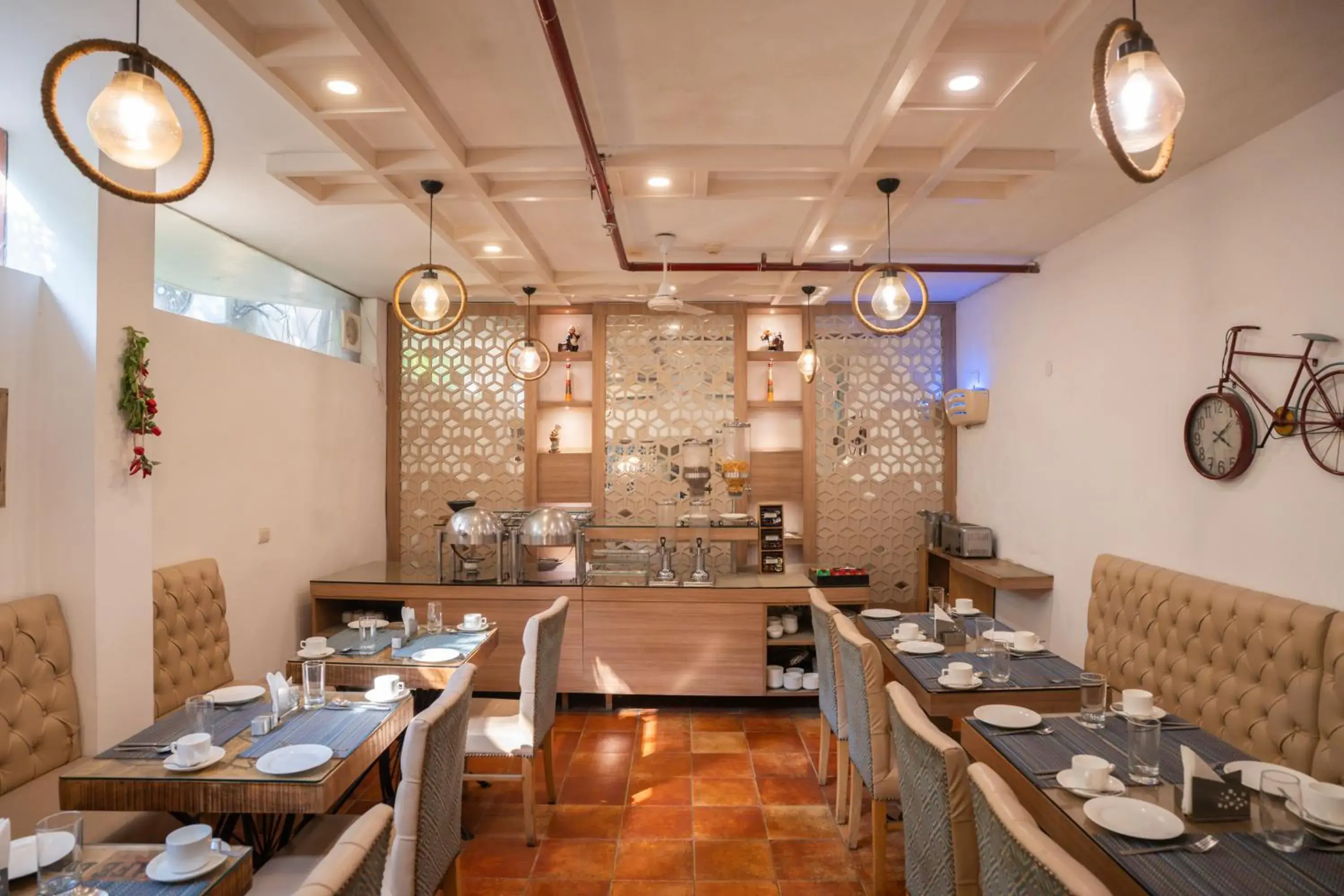 Restaurant/places to eat in Ahuja Residency DLF Phase 2 Restaurant/places to eat in Ahuja Residency DLF Phase 2