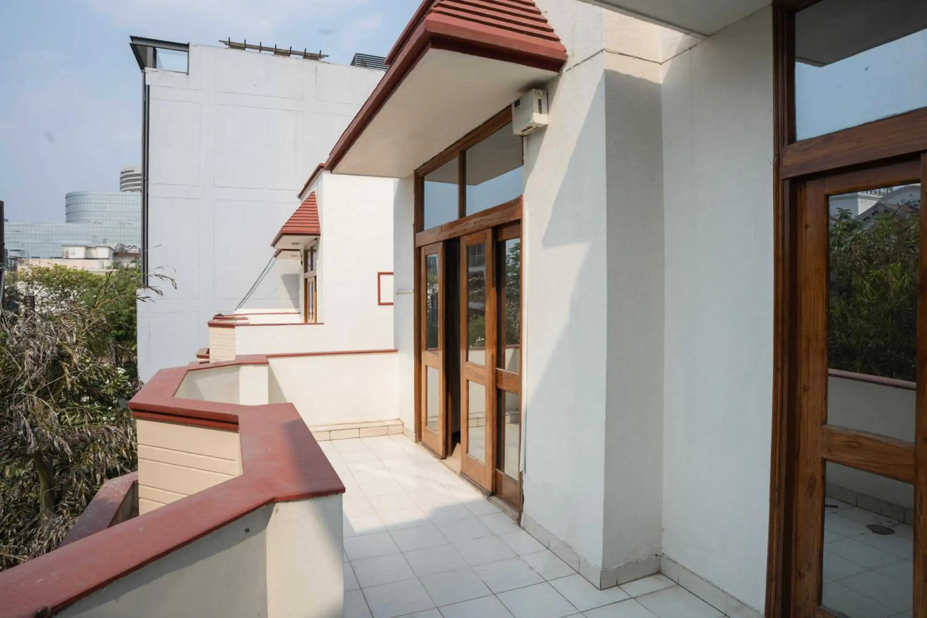 View (from property/room) in Ahuja Residency DLF Phase 2 View (from property/room) in Ahuja Residency DLF Phase 2