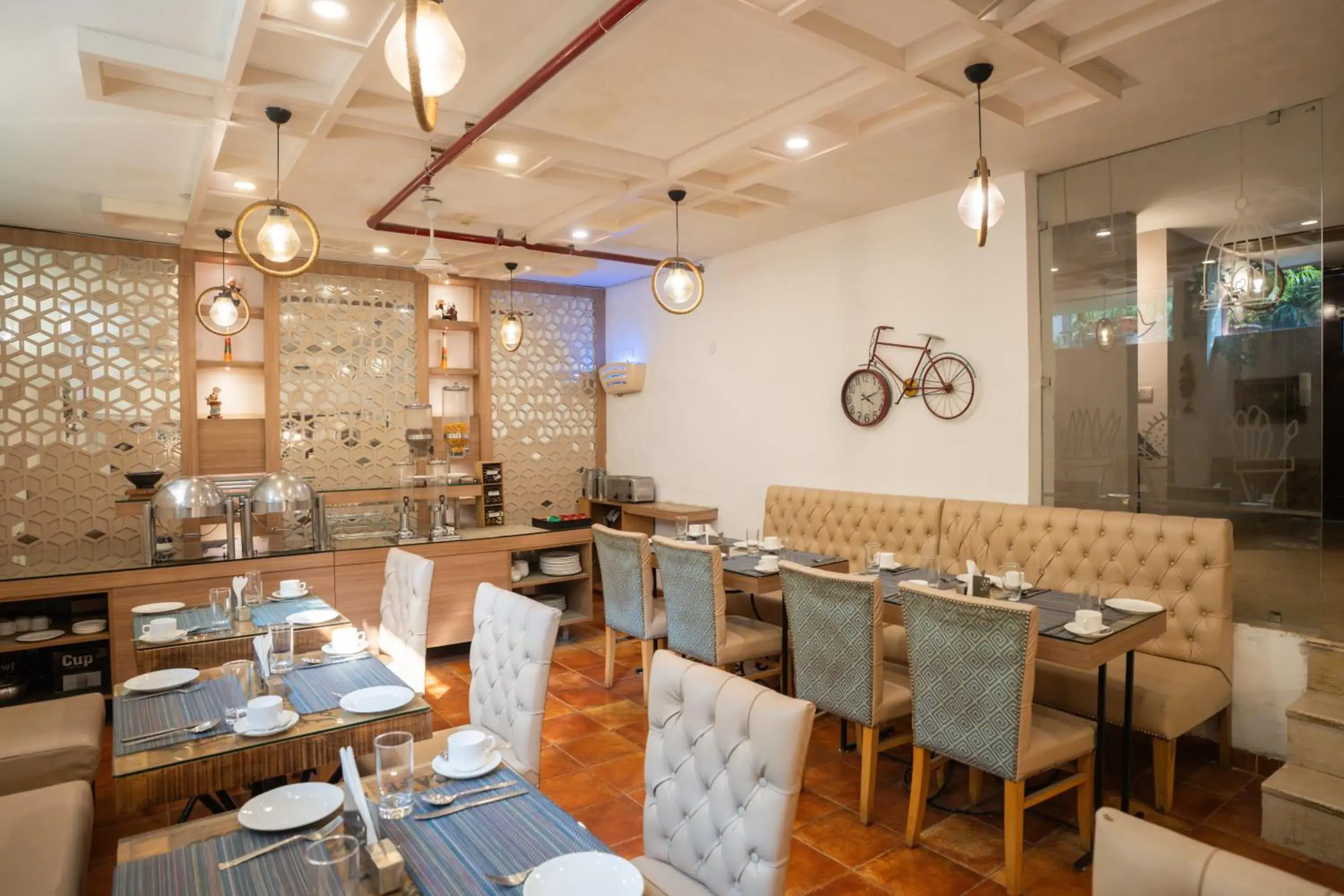 Restaurant/places to eat in Ahuja Residency DLF Phase 2 Restaurant/places to eat in Ahuja Residency DLF Phase 2