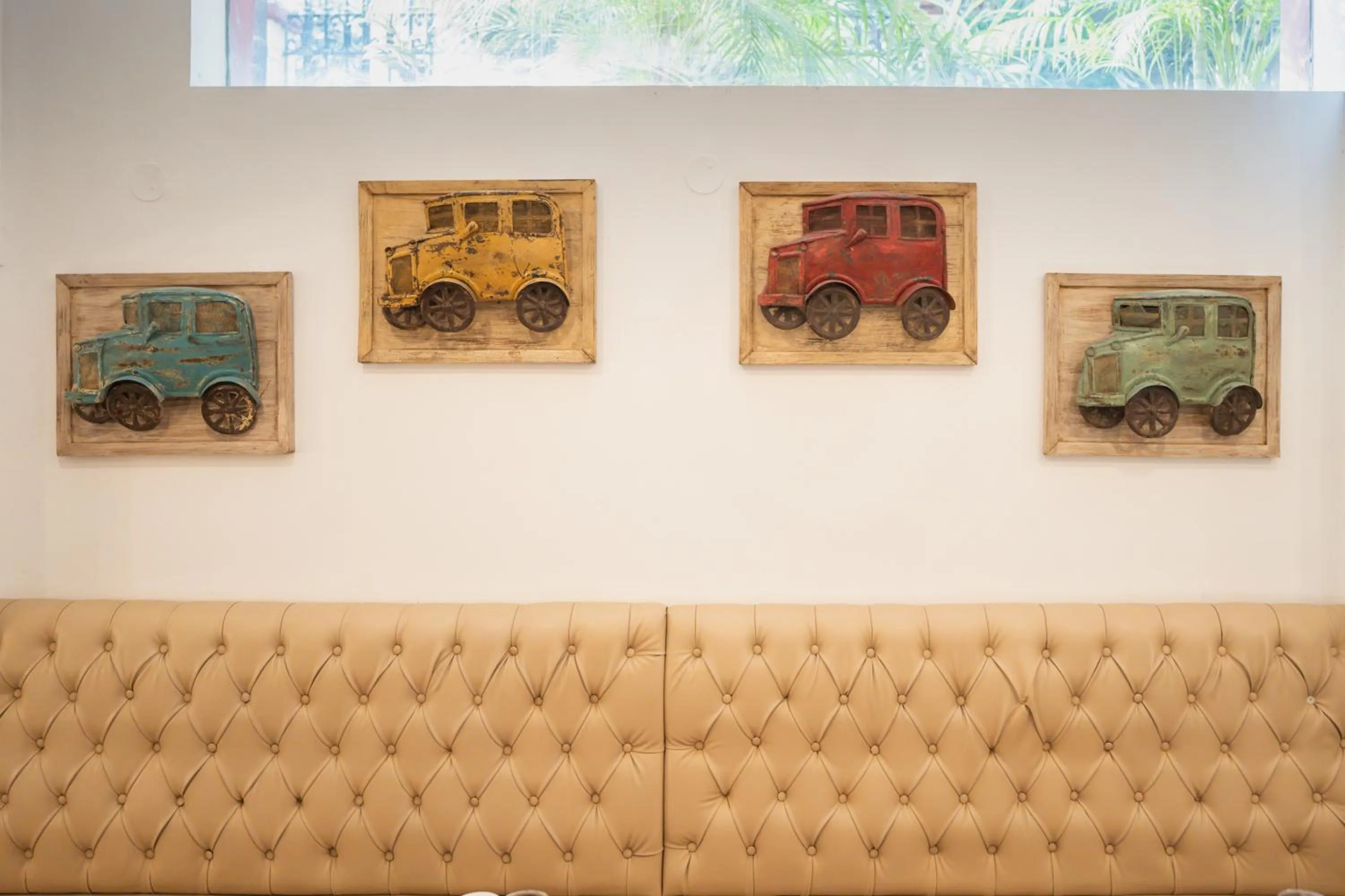 Decorative detail in Ahuja Residency DLF Phase 2