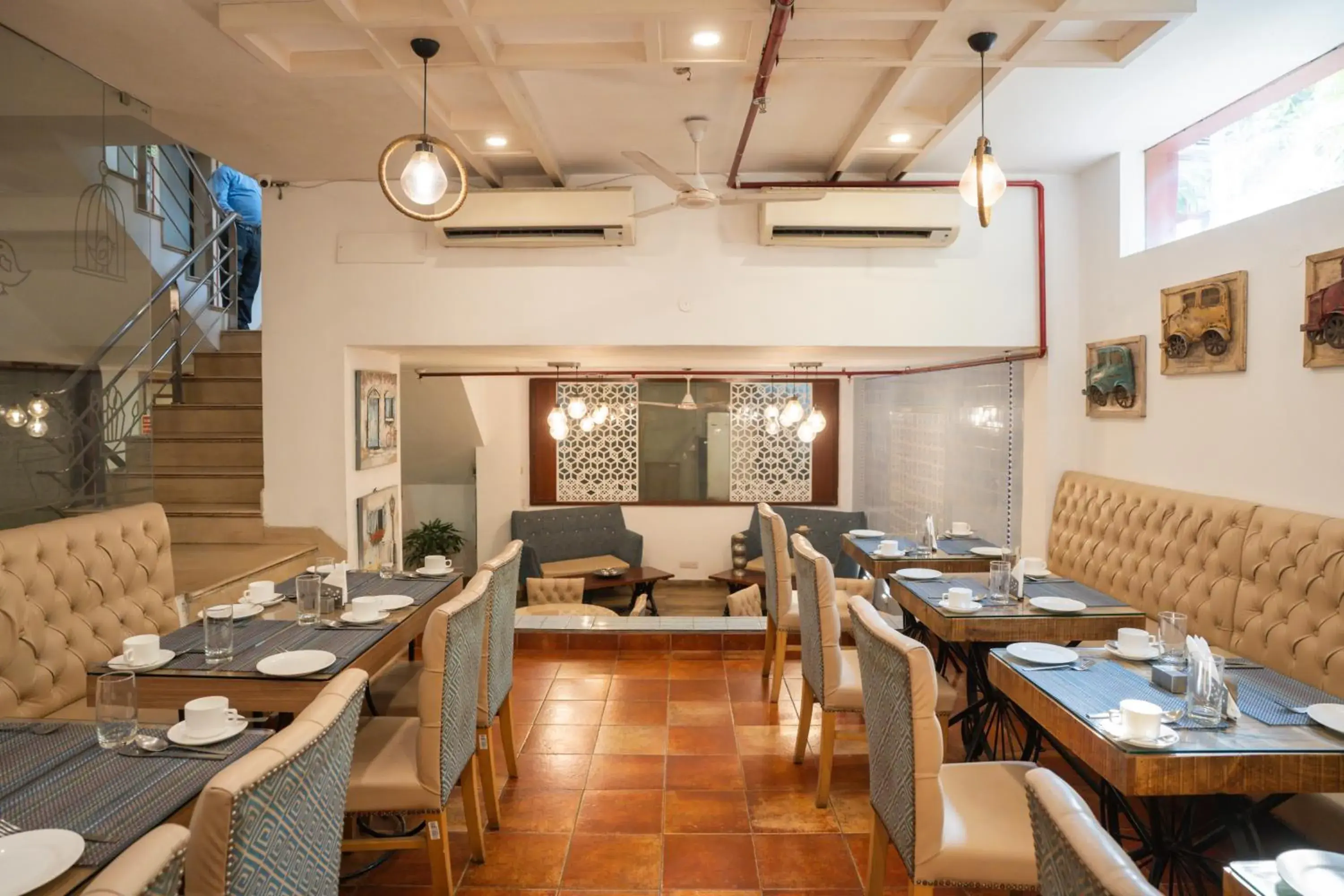 Restaurant/places to eat in Ahuja Residency DLF Phase 2 Restaurant/places to eat in Ahuja Residency DLF Phase 2