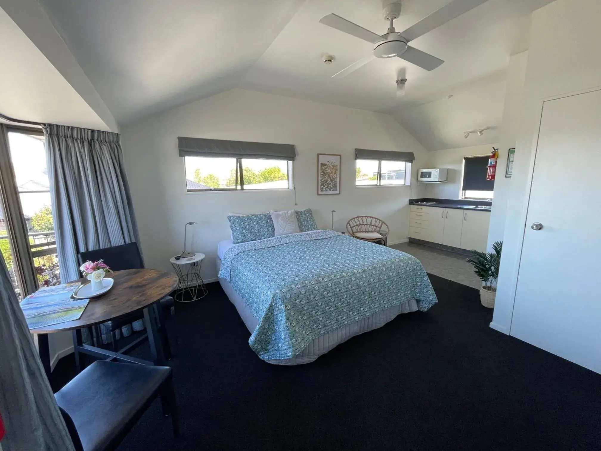 Studio Apartment in Colonial Motel Studio Apartment in Colonial Motel