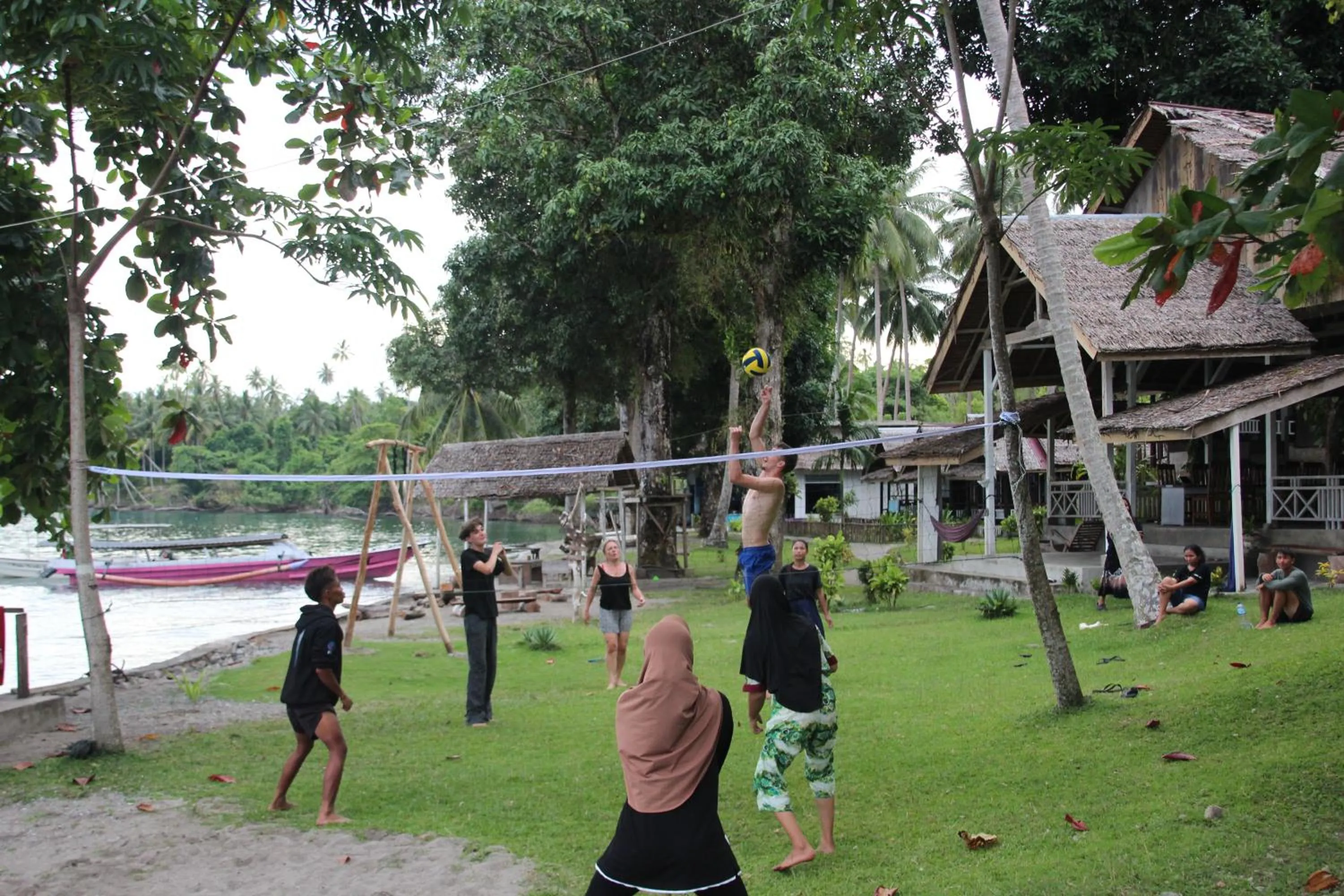 Sports in Pristine Paradise Dive Resort - Togean Islands, Una Una
