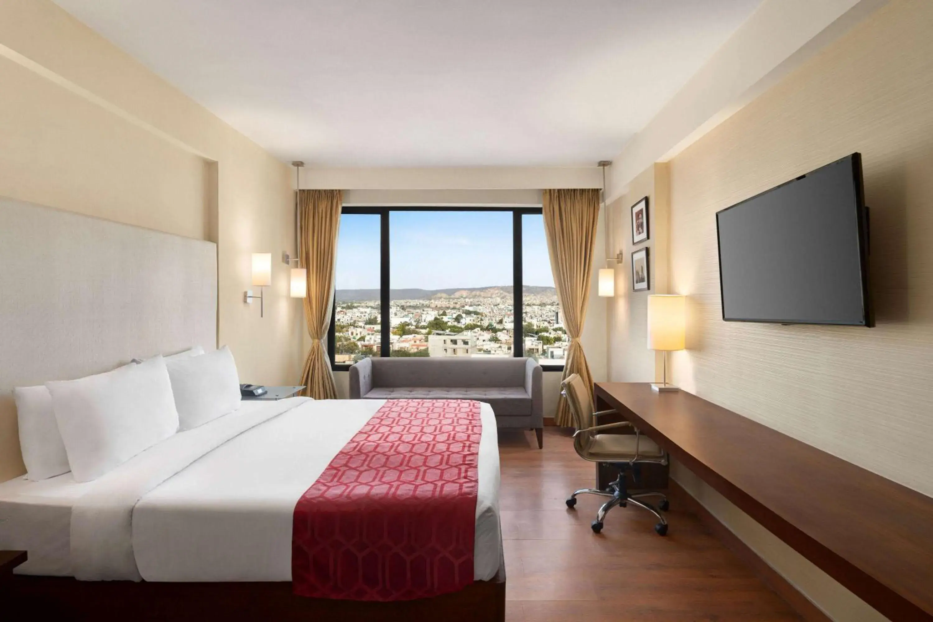 Mountain view, Bed in Ramada by Wyndham Jaipur North Mountain view, Bed in Ramada by Wyndham Jaipur North