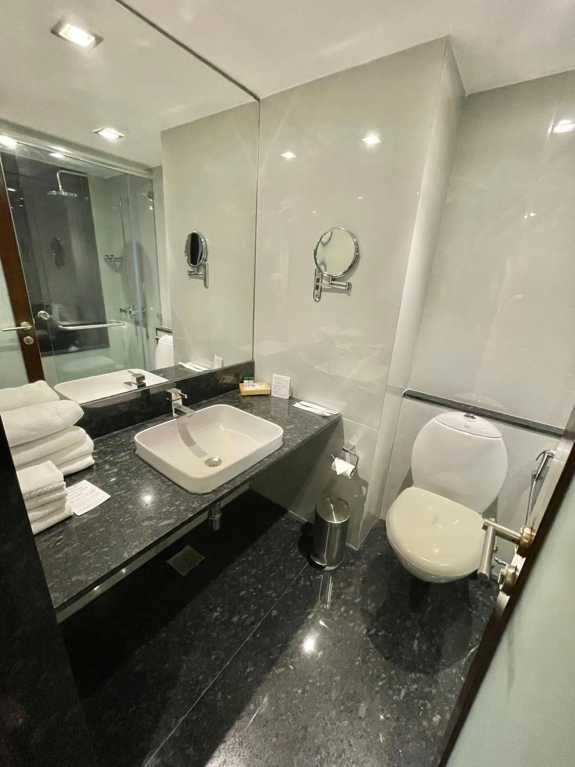 Deluxe Twin Room- Early check in and late checkout (subject to availability) in Ramada by Wyndham Jaipur North Deluxe Twin Room- Early check in and late checkout (subject to availability) in Ramada by Wyndham Jaipur North