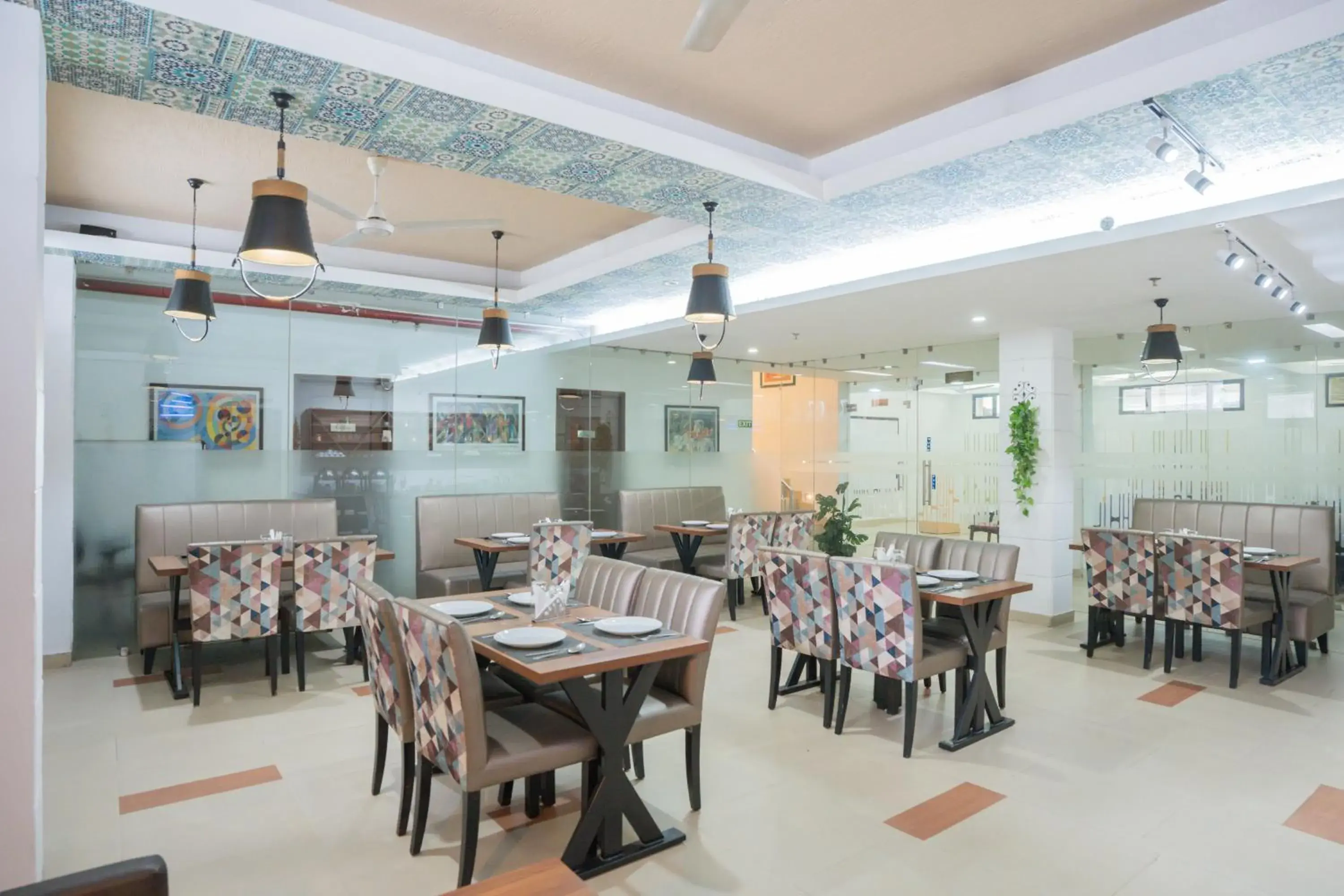 Restaurant/places to eat in Ahuja Residency Parklane Restaurant/places to eat in Ahuja Residency Parklane