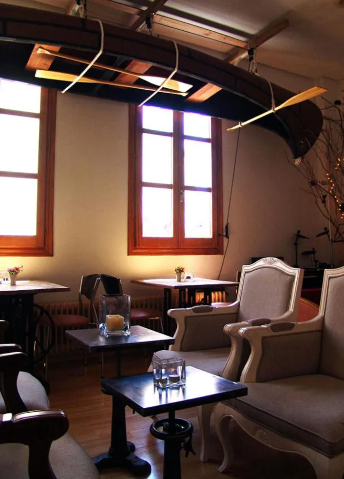 Lounge or bar in Hotel La Tinensa