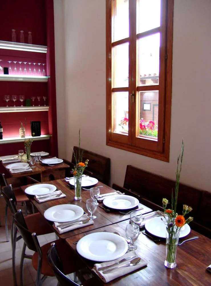 Restaurant/places to eat in Hotel La Tinensa