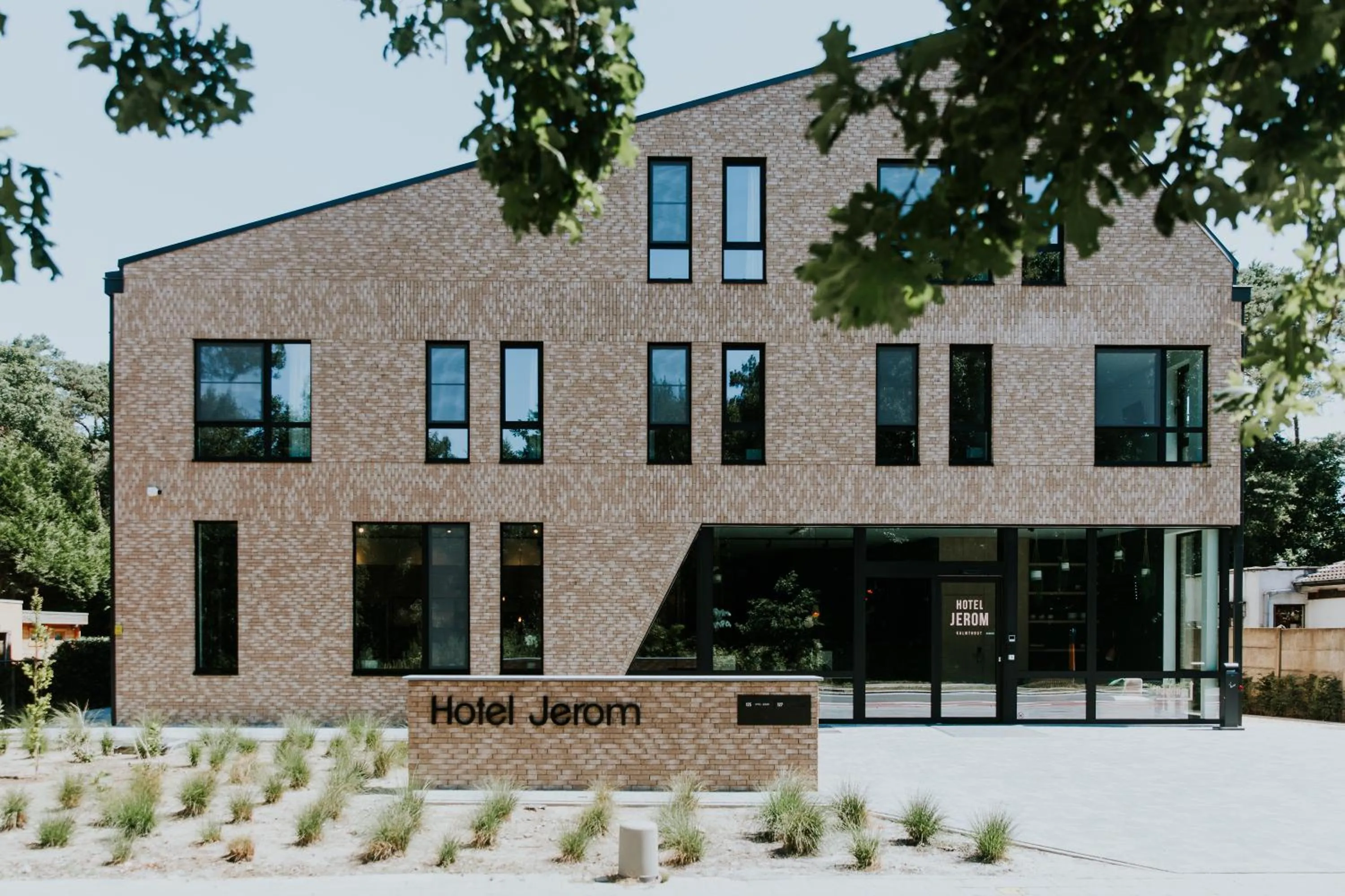 Property building in Hotel Jerom
