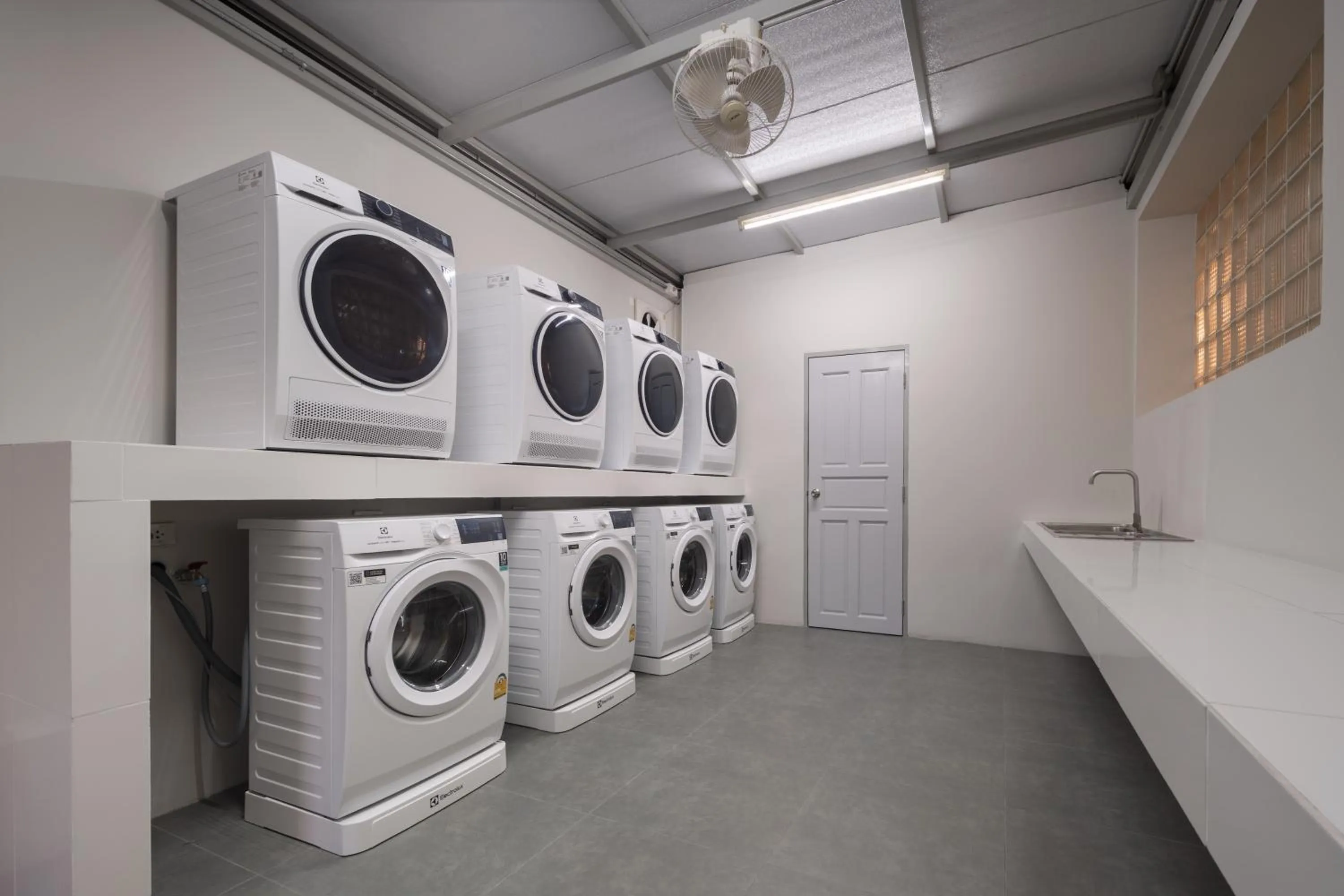 laundry in Aspira Residence Ruamrudee