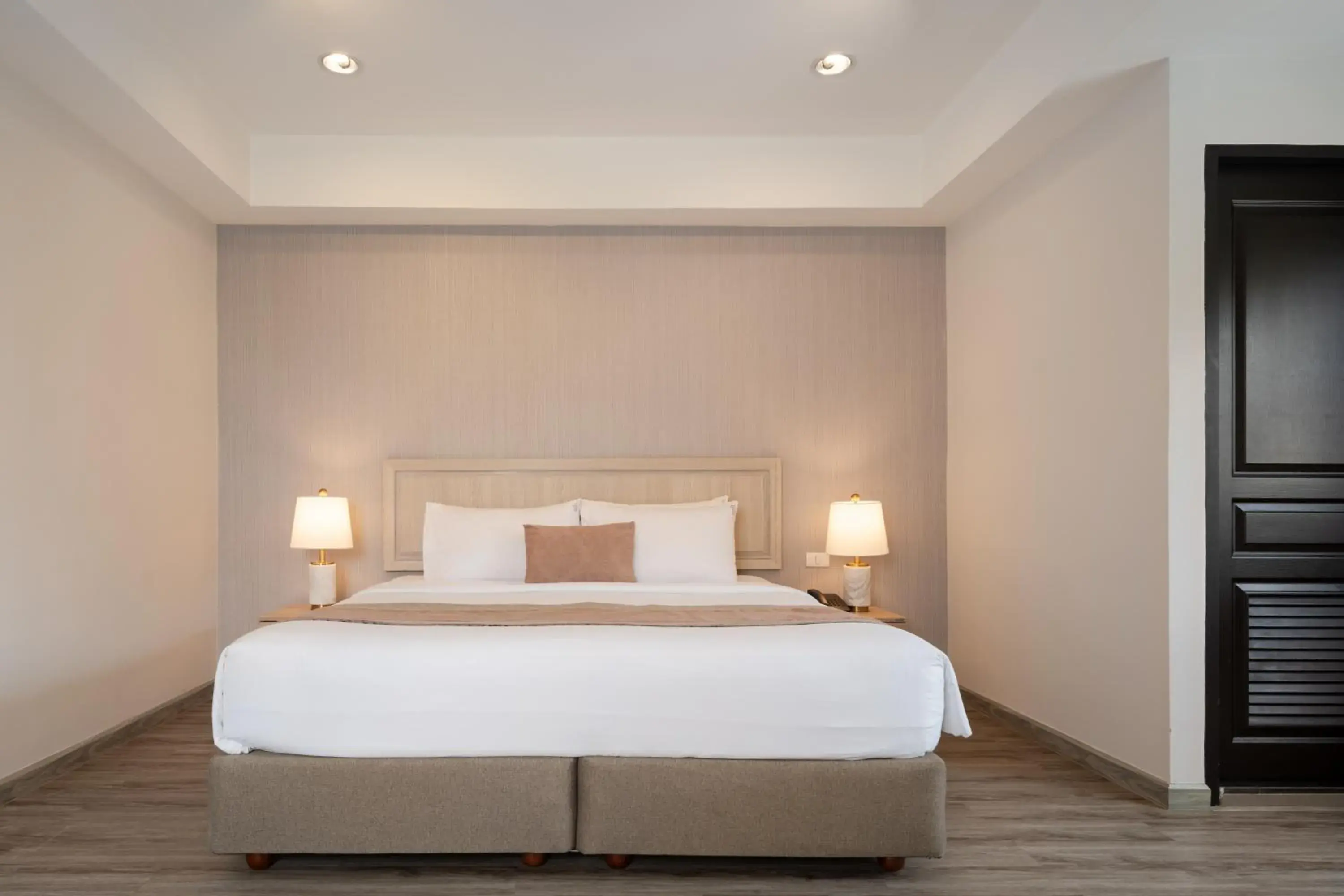 Bedroom, Bed in Aspira Residence Ruamrudee Bedroom, Bed in Aspira Residence Ruamrudee