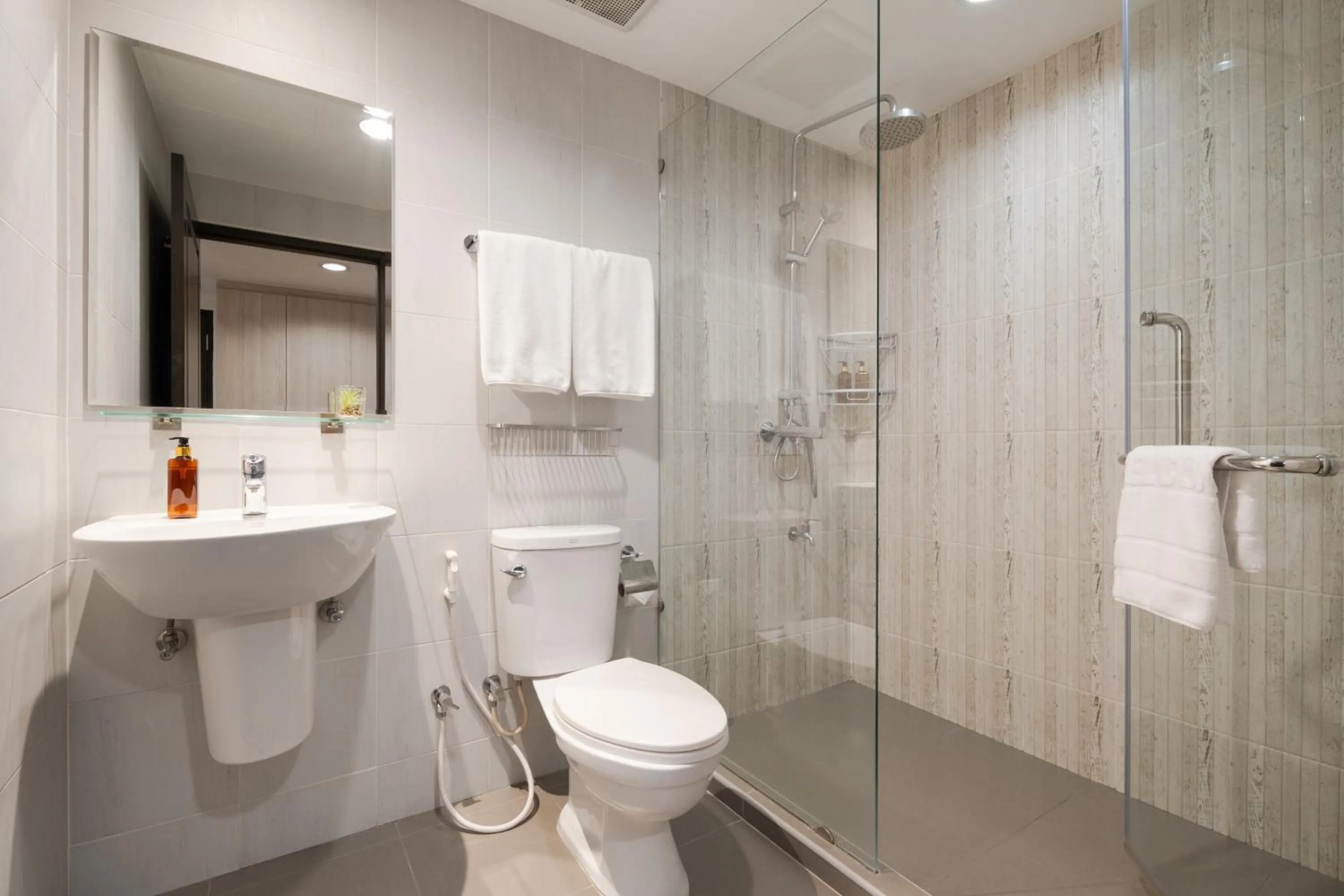 Shower in Aspira Residence Ruamrudee