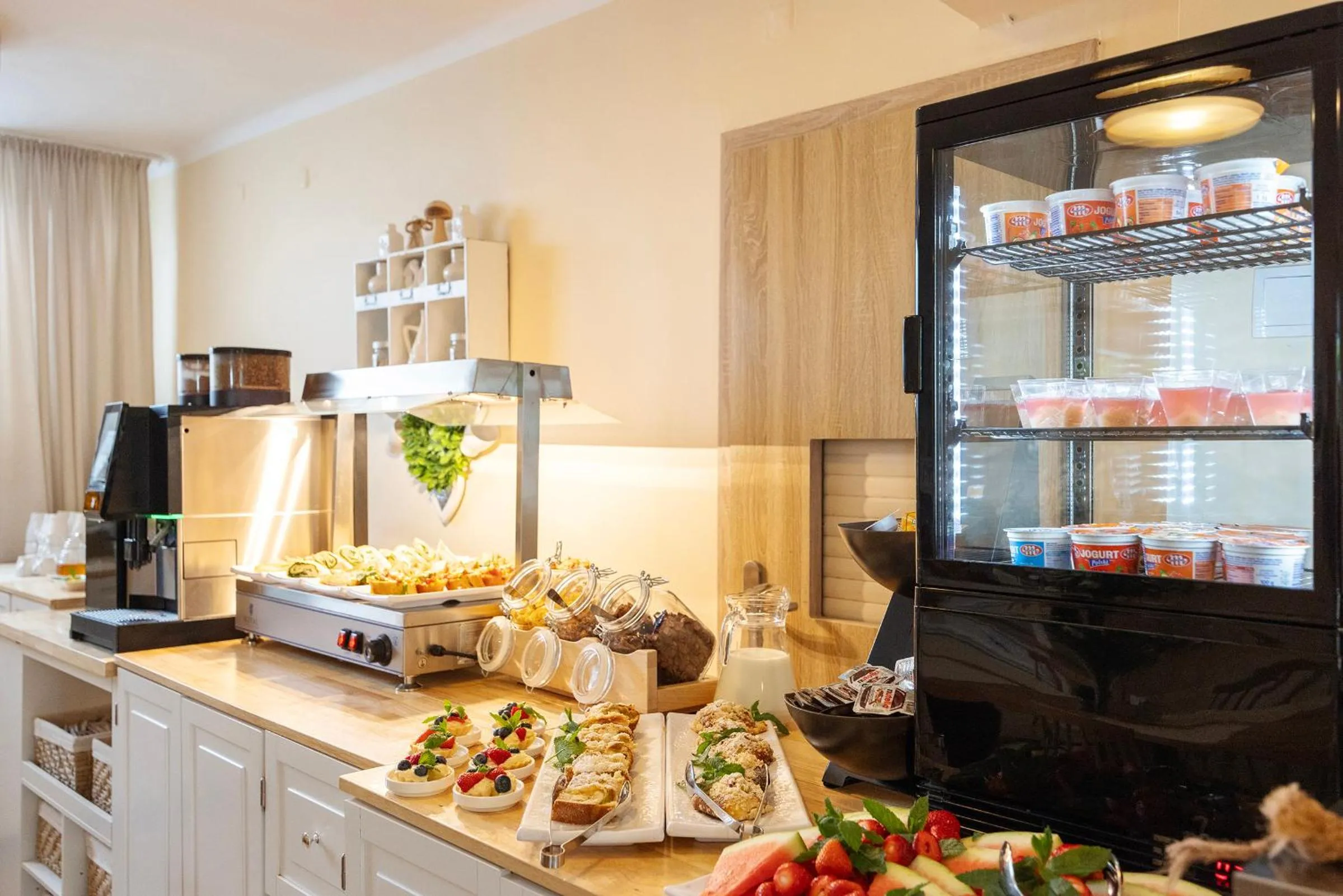 Food and drinks in Hotel Boss