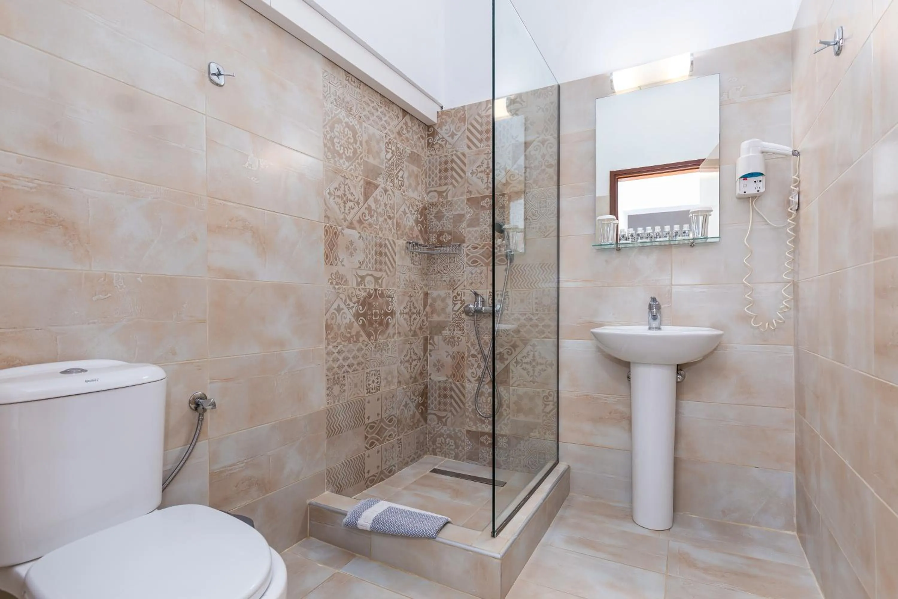 Bathroom in Oasis Hotel