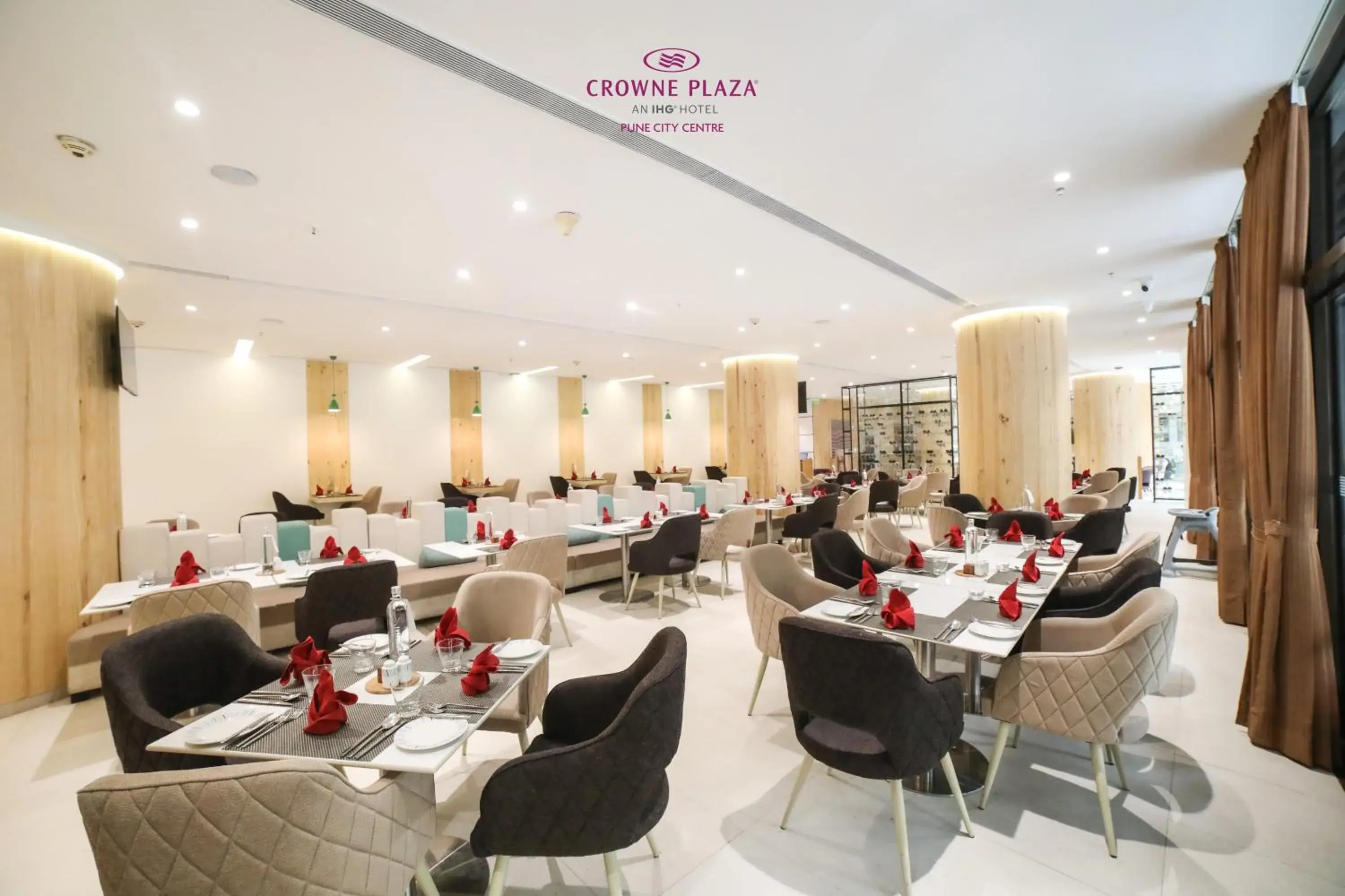 Restaurant/places to eat in Crowne Plaza Pune City Centre by IHG Restaurant/places to eat in Crowne Plaza Pune City Centre by IHG
