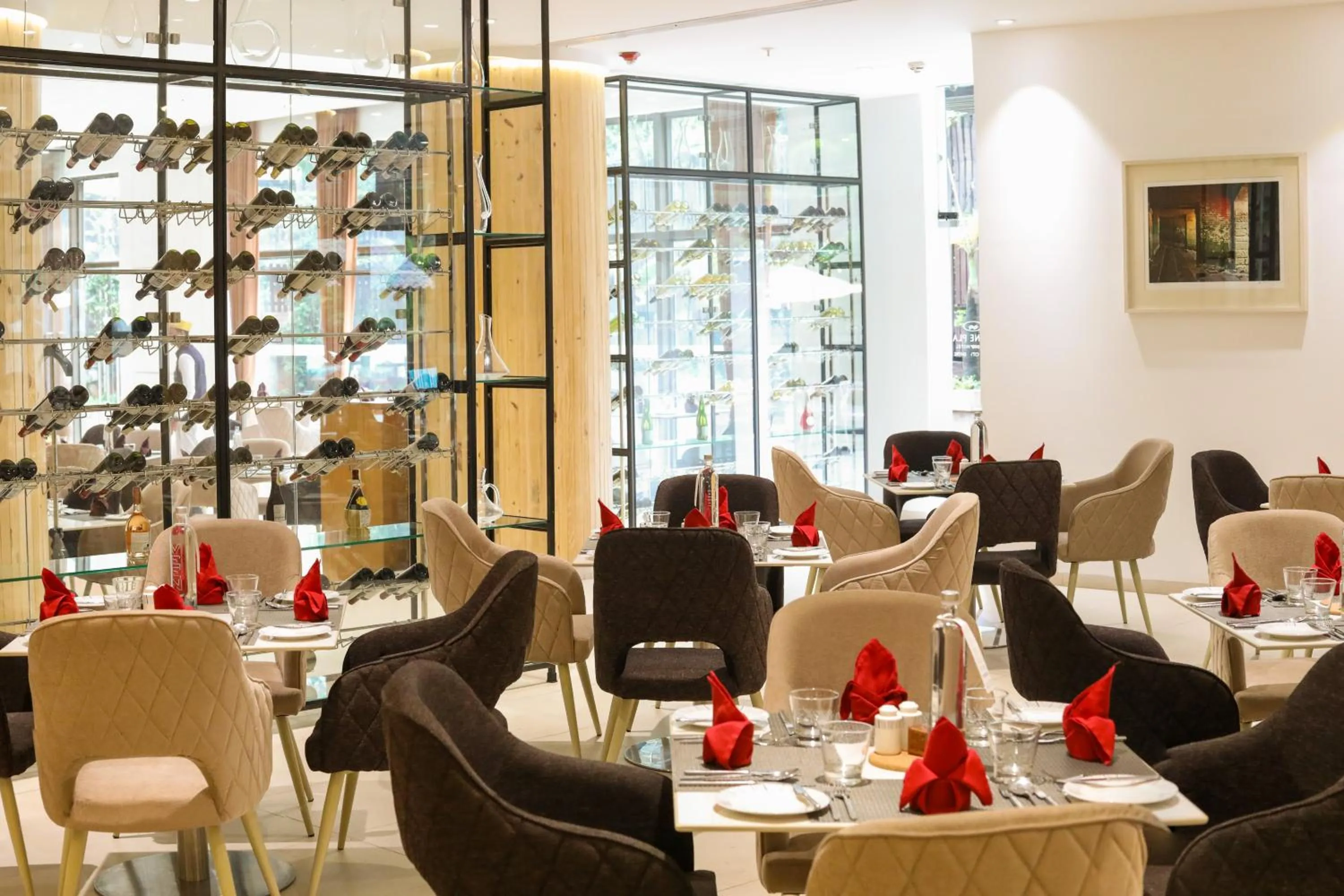 Restaurant/places to eat in Crowne Plaza Pune City Centre by IHG