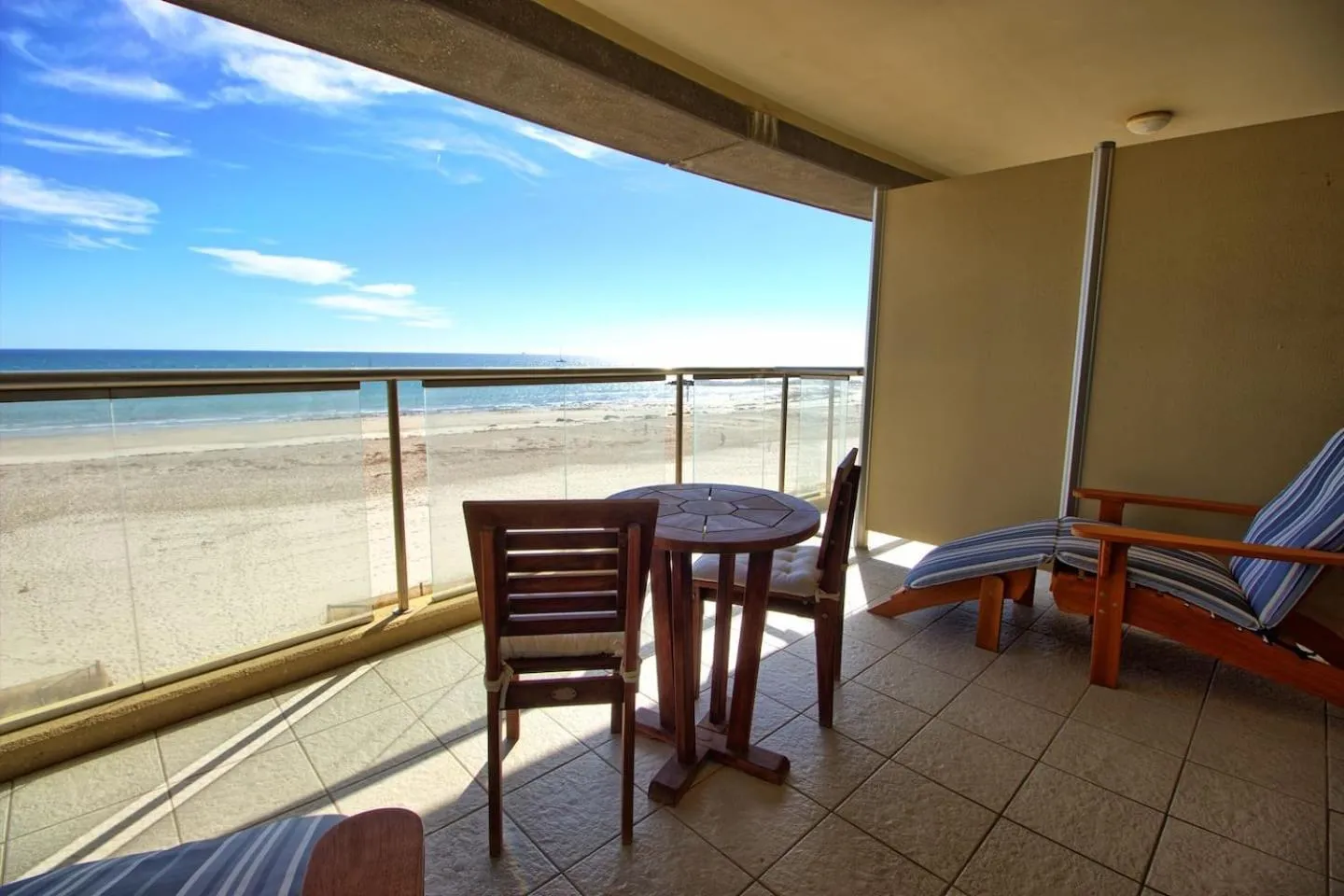 Pier 216 - Ocean View 1BR Private balcony