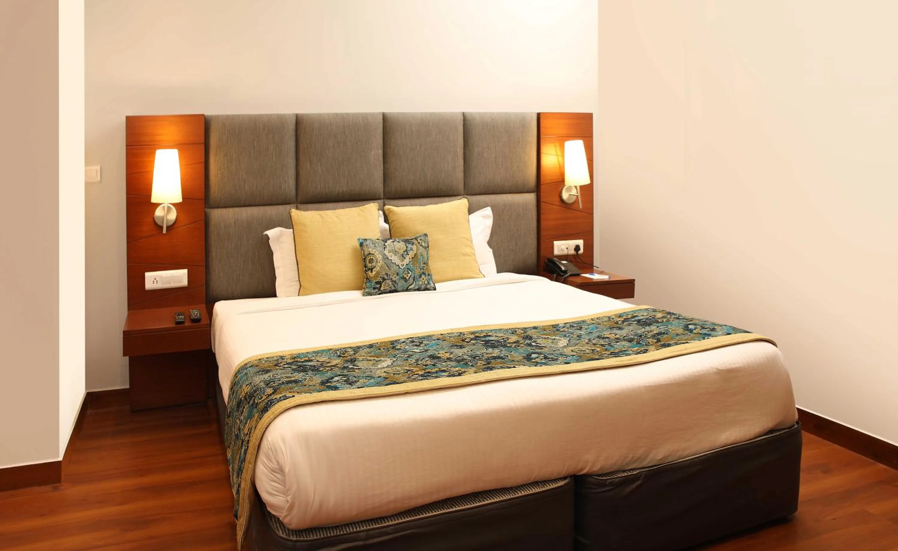 Bedroom, Bed in Ahuja Residency Sunder Nagar