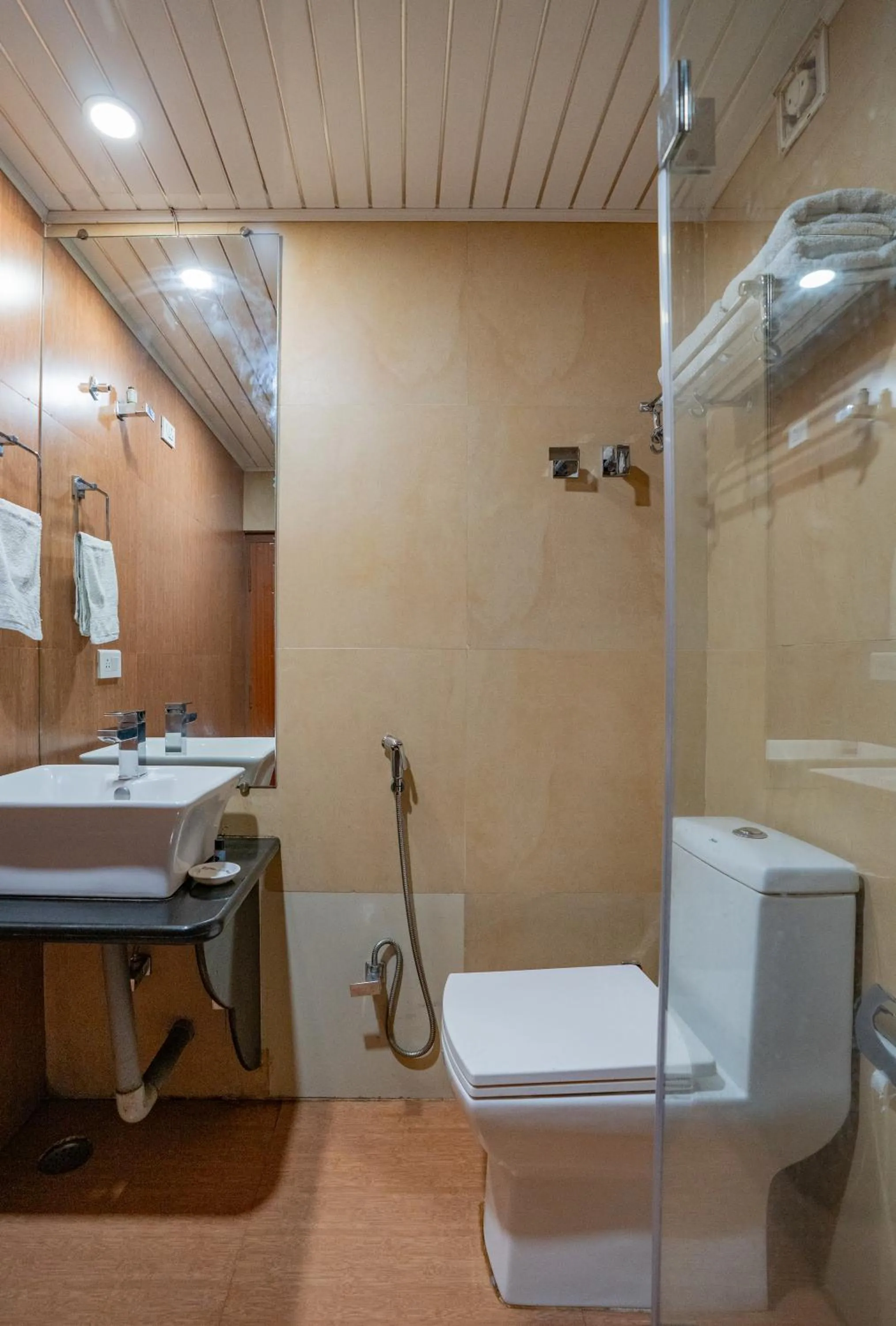 Bathroom in Yashshree Jai Hotel & Banquet