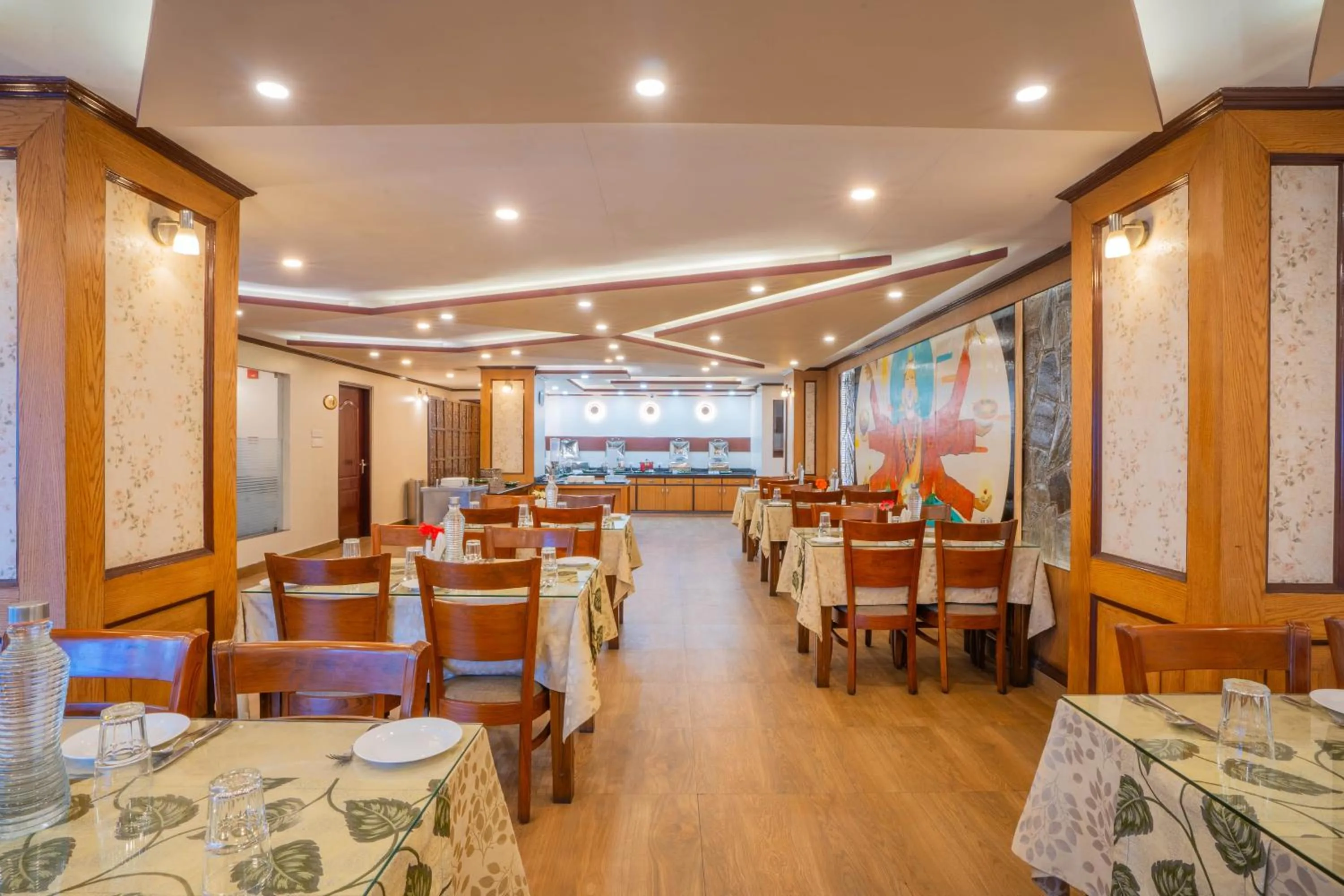 Restaurant/places to eat in Yashshree Jai Hotel & Banquet