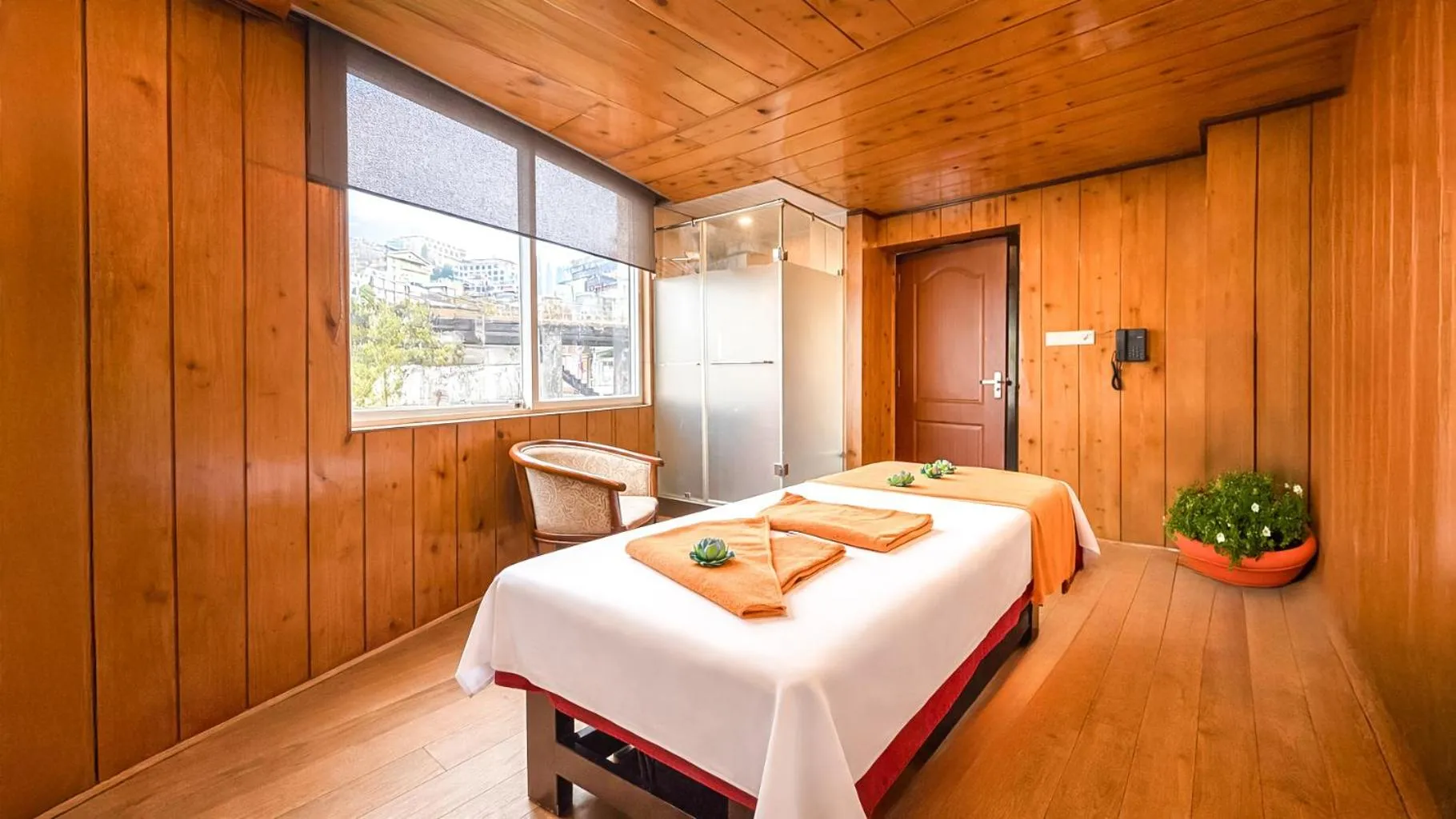 Spa and wellness centre/facilities in Yashshree Jai Hotel & Banquet