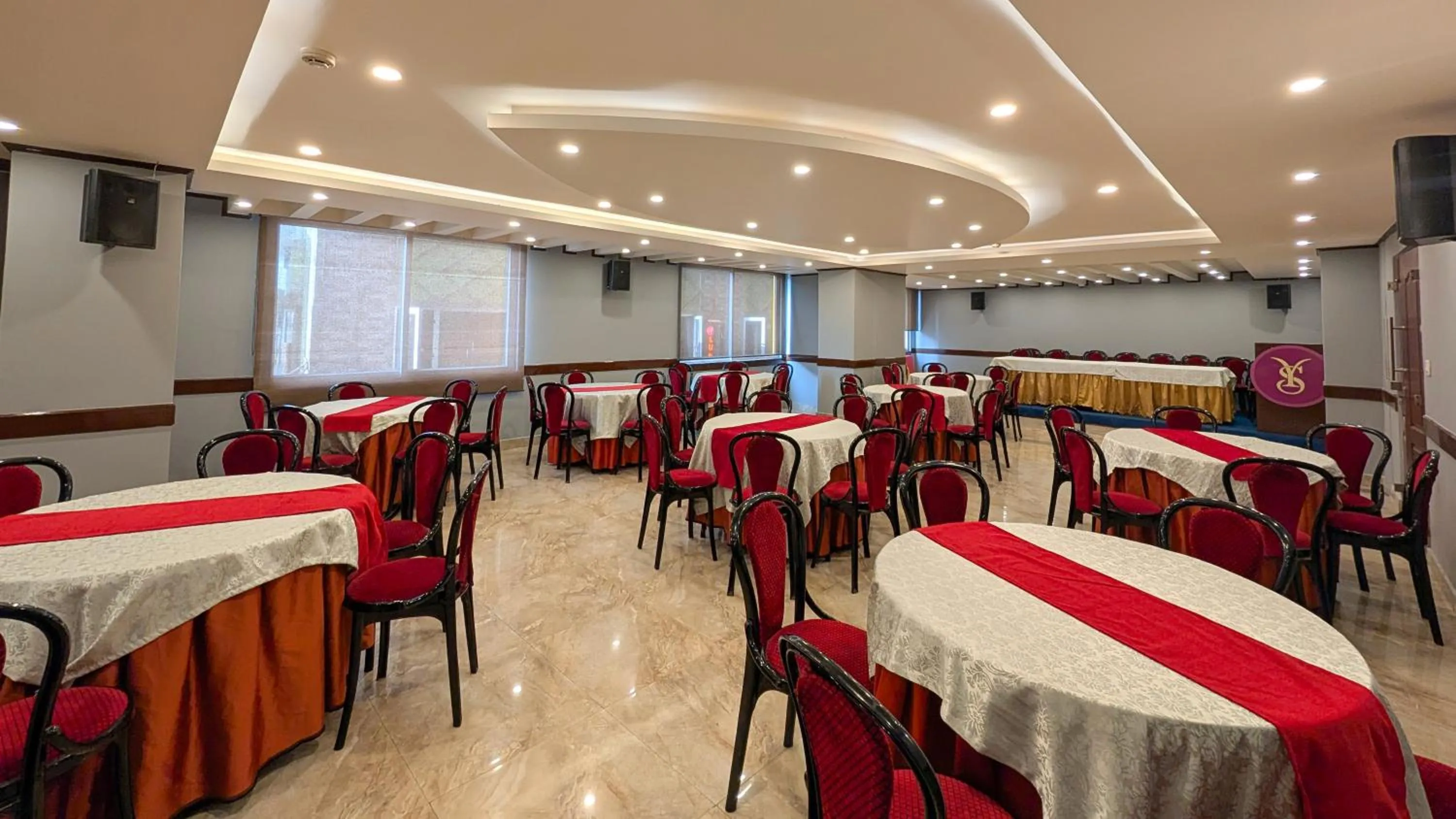 Banquet/Function facilities in Yashshree Jai Hotel & Banquet