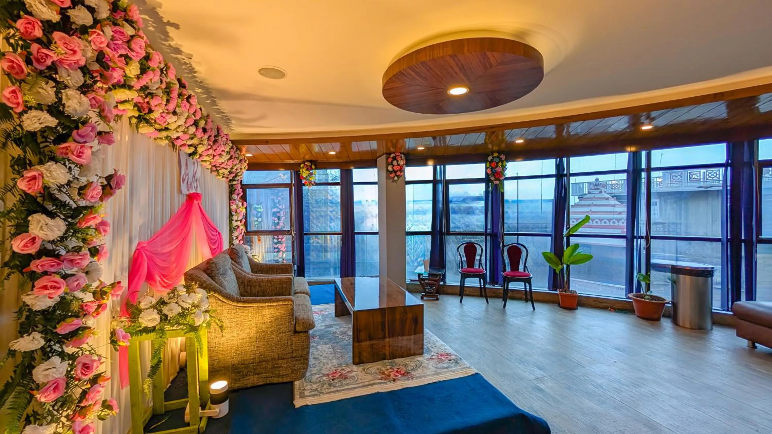 Banquet/Function facilities in Yashshree Jai Hotel & Banquet