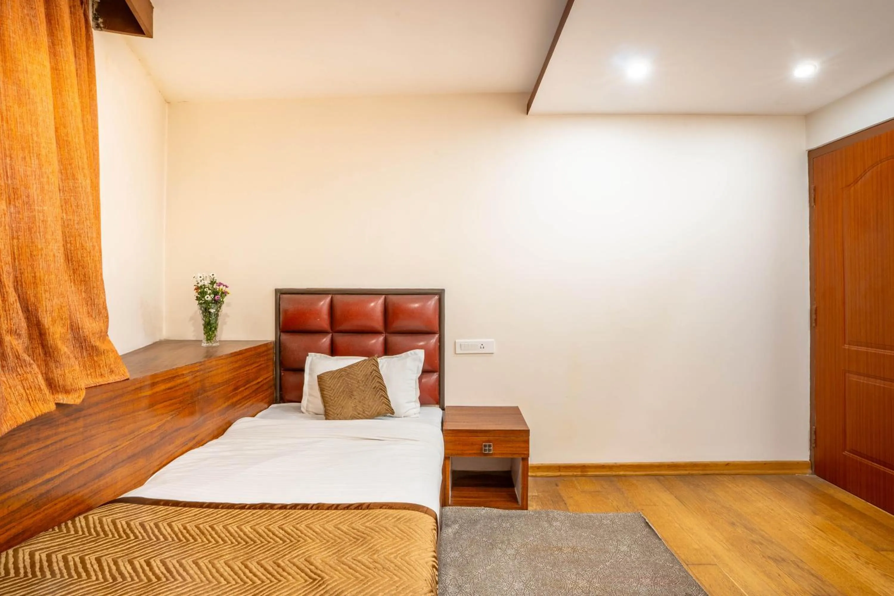 Bed in Yashshree Jai Hotel & Banquet