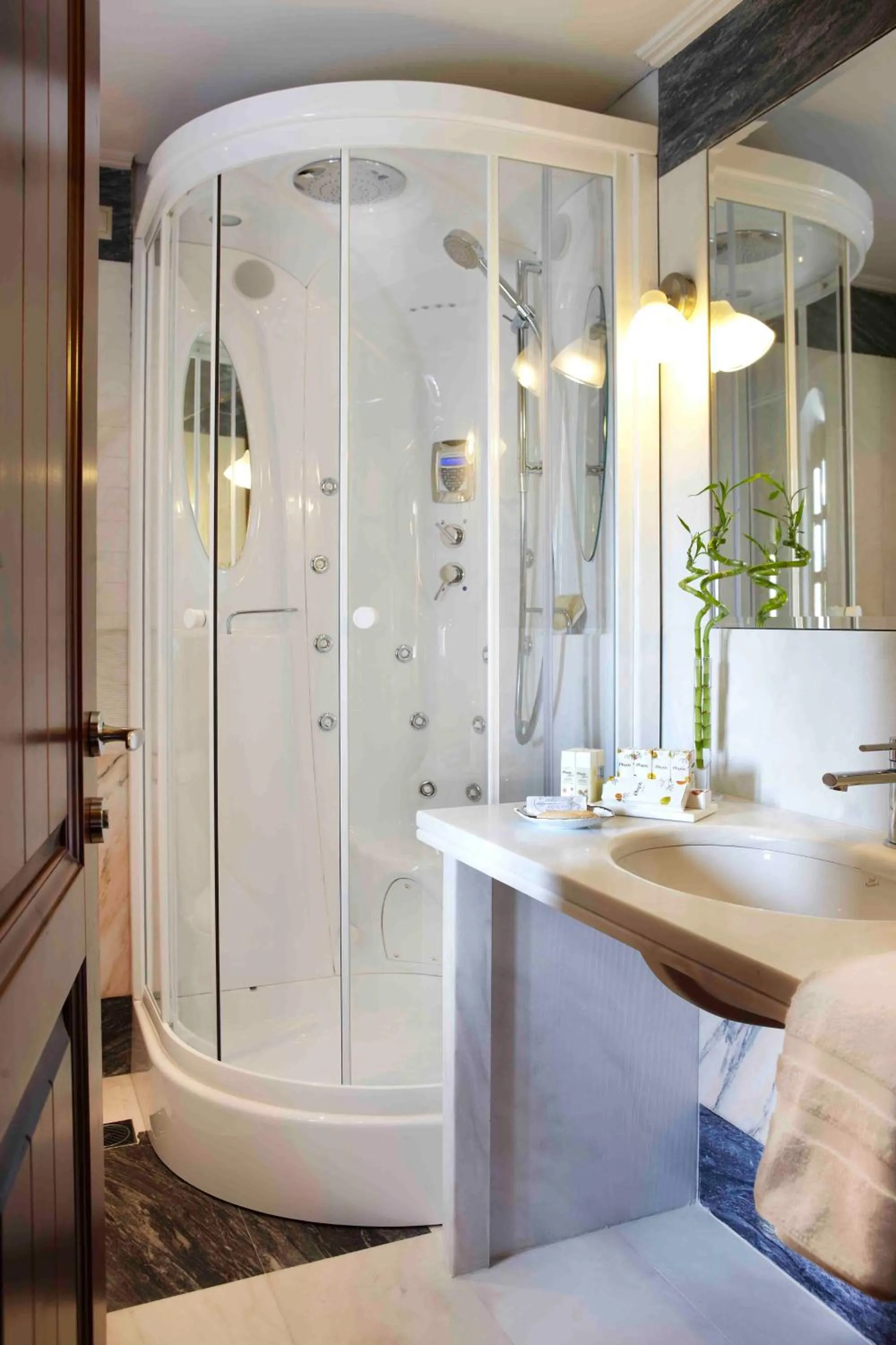 Bathroom in Petritis Guesthouse