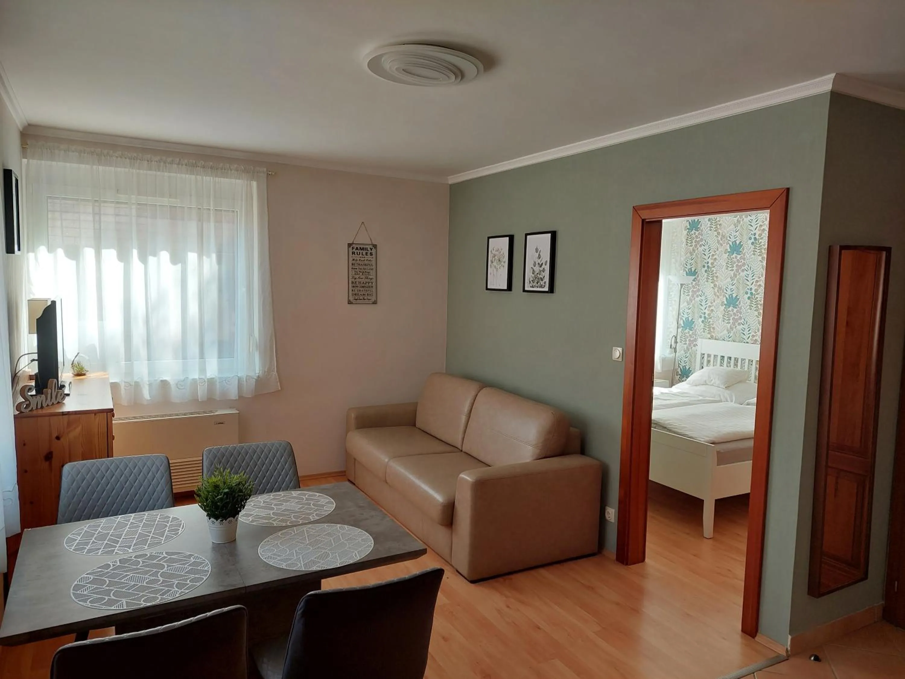Elek Apartmanház