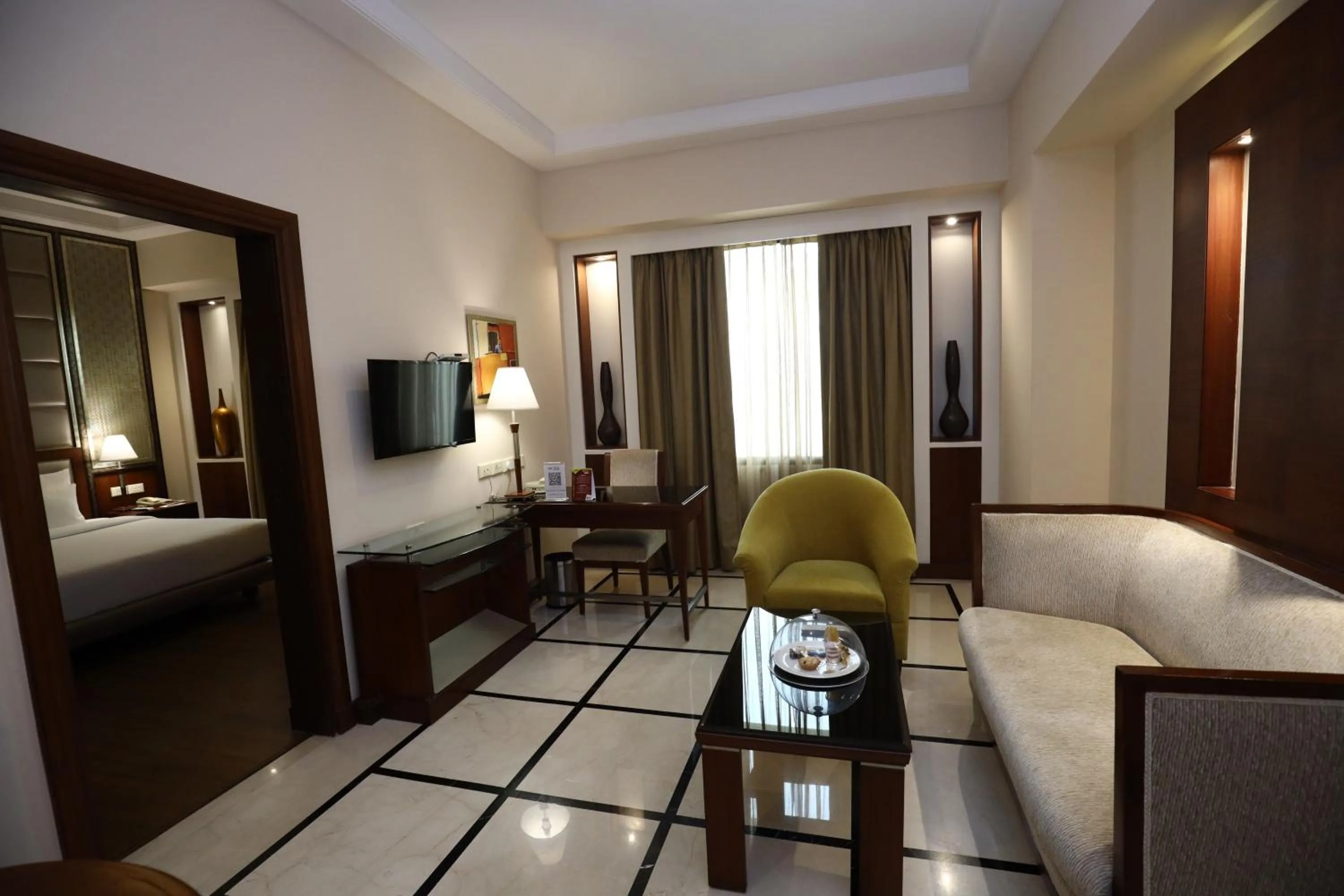 Living room, Bed in Best Western Plus Jalandhar