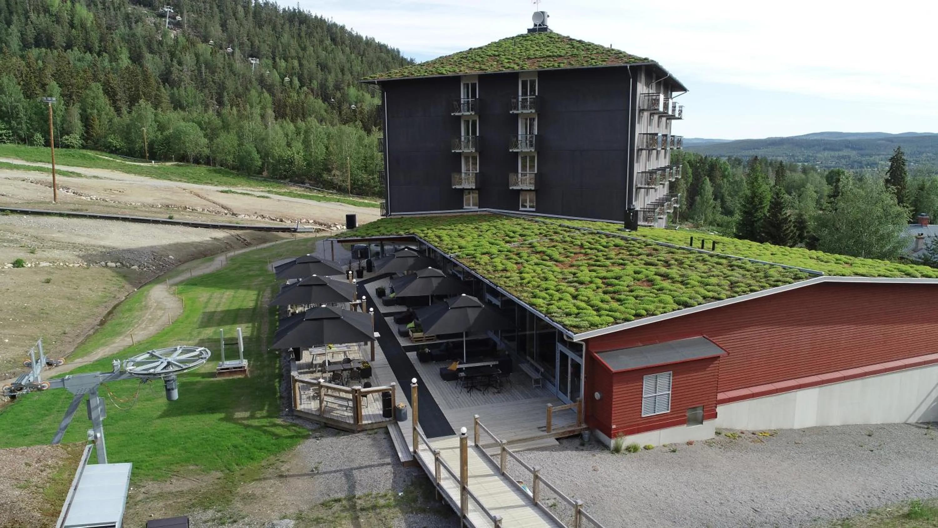 Property building in Bergshotellet