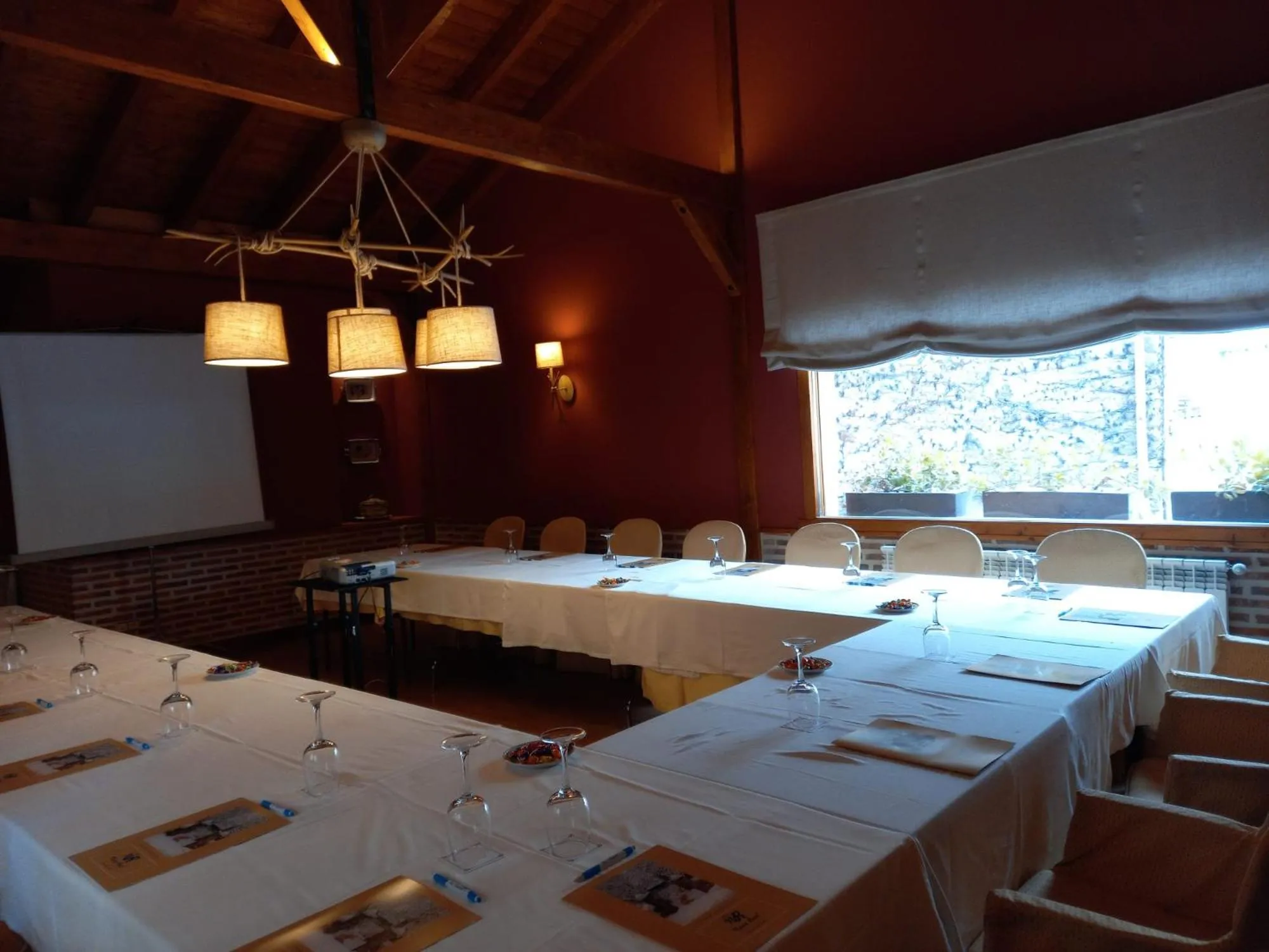 Meeting/conference room in Nava Real