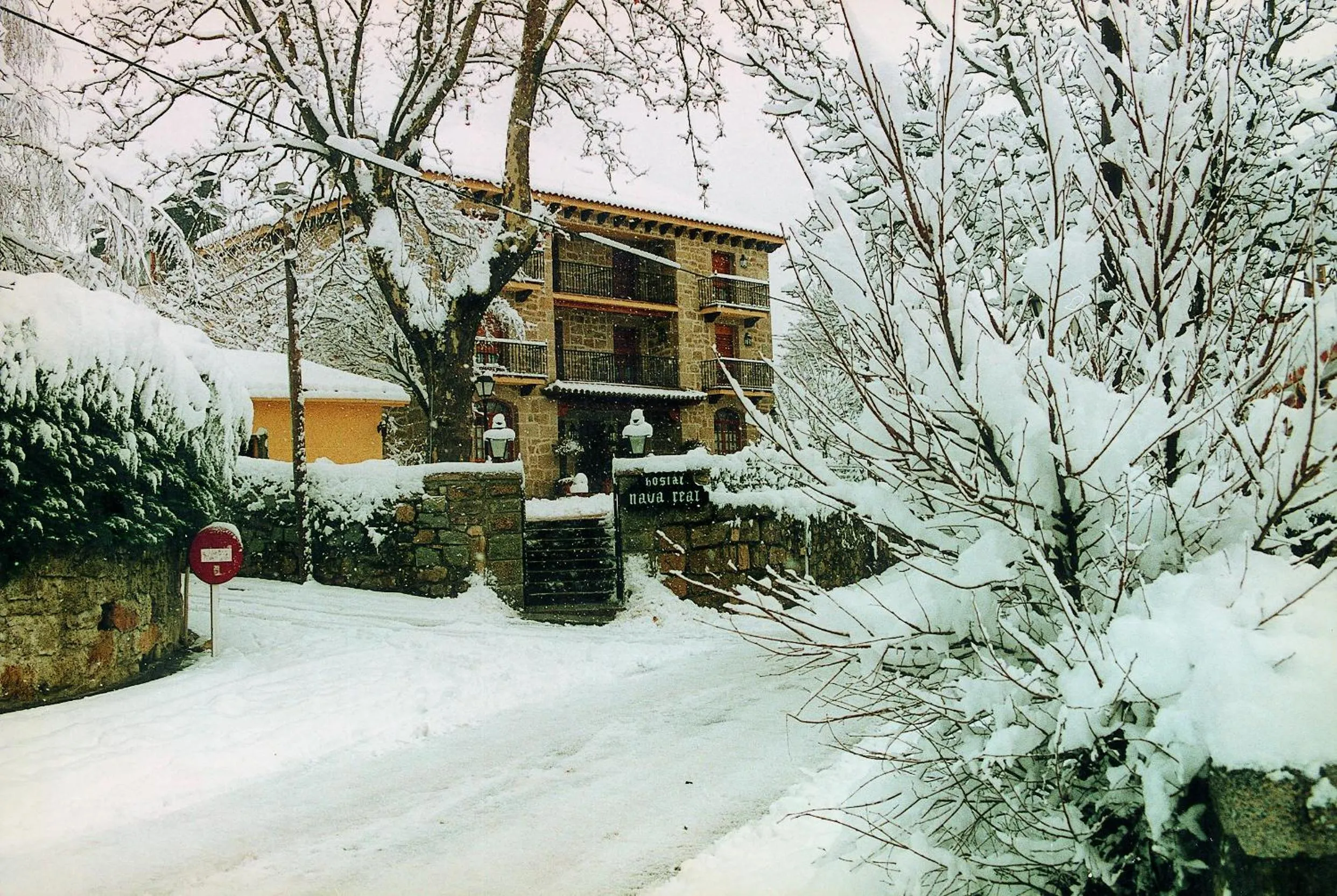 Property building in Nava Real