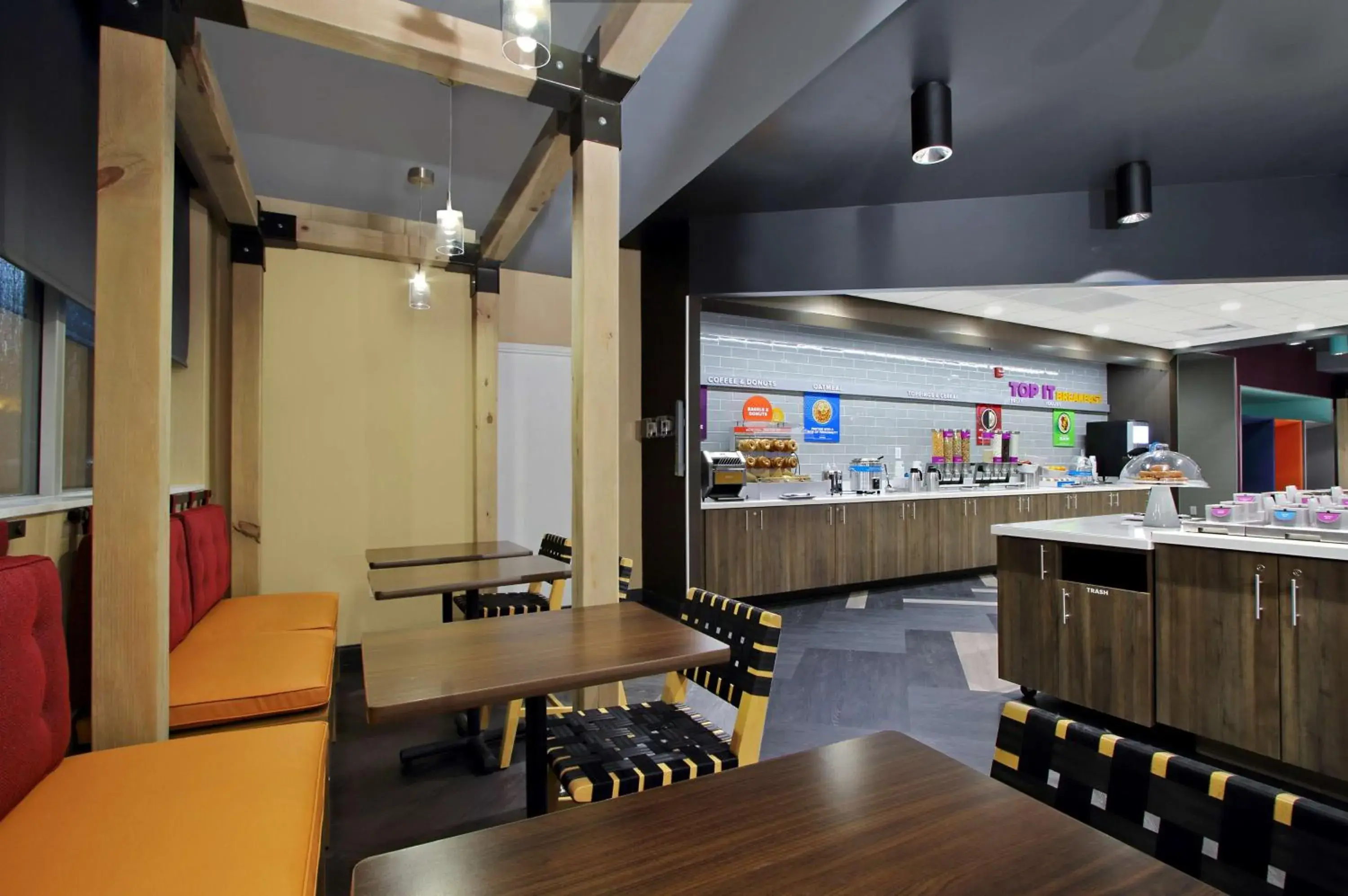 Restaurant/places to eat in Tru By Hilton Meridian Restaurant/places to eat in Tru By Hilton Meridian