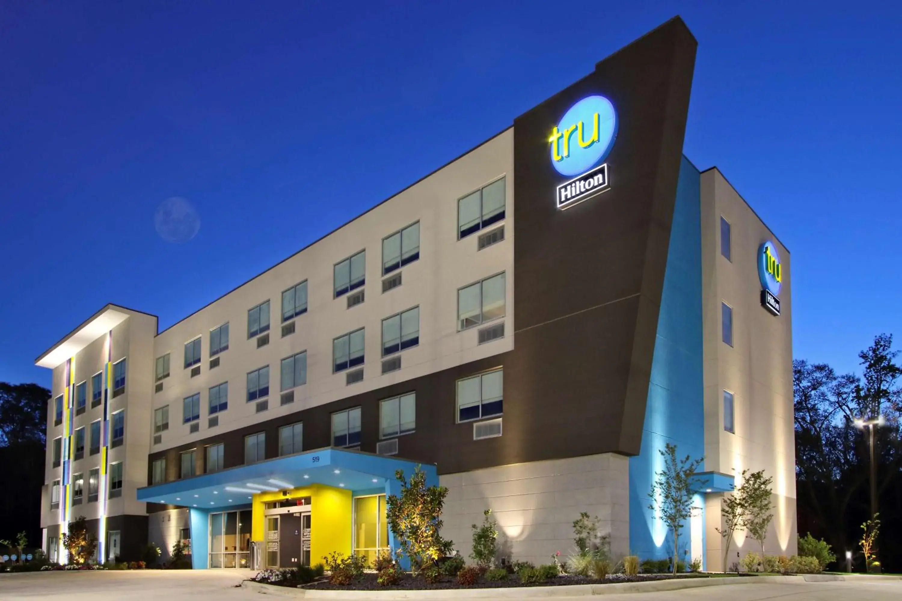 Property building in Tru By Hilton Meridian Property building in Tru By Hilton Meridian