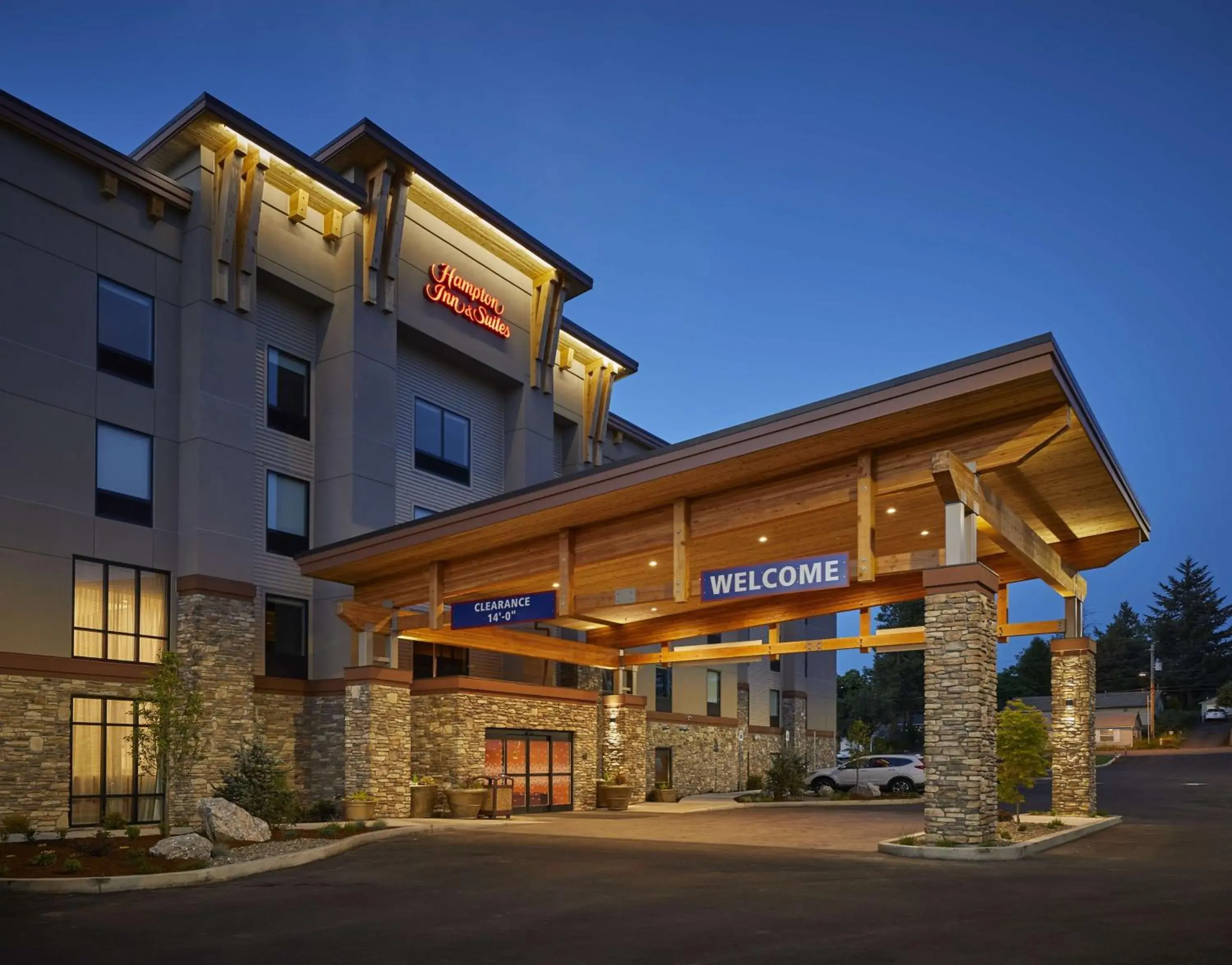 Property building in Hampton Inn & Suites Roseburg Property building in Hampton Inn & Suites Roseburg