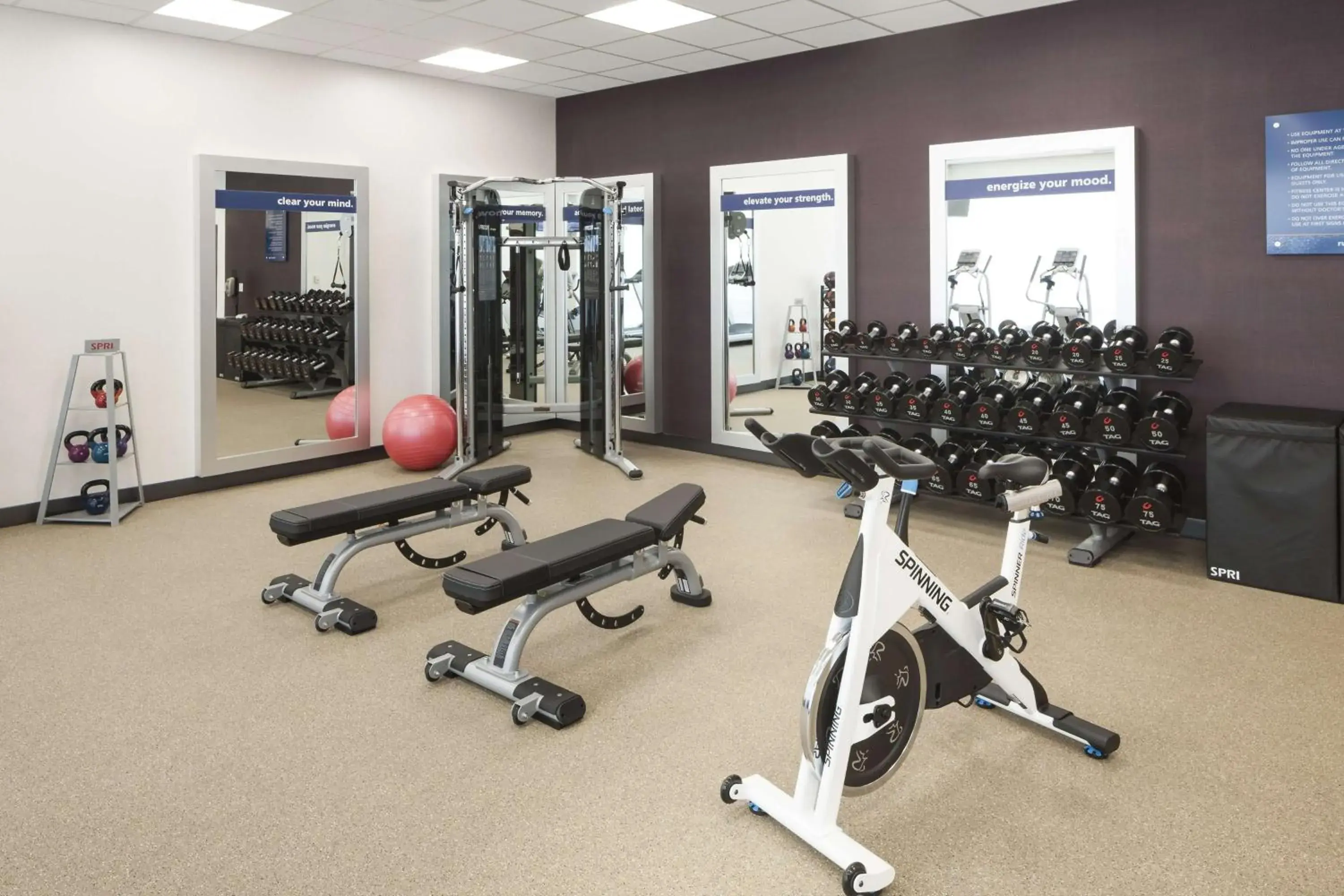 Fitness centre/facilities in Hampton Inn & Suites Phoenix Downtown Fitness centre/facilities in Hampton Inn & Suites Phoenix Downtown