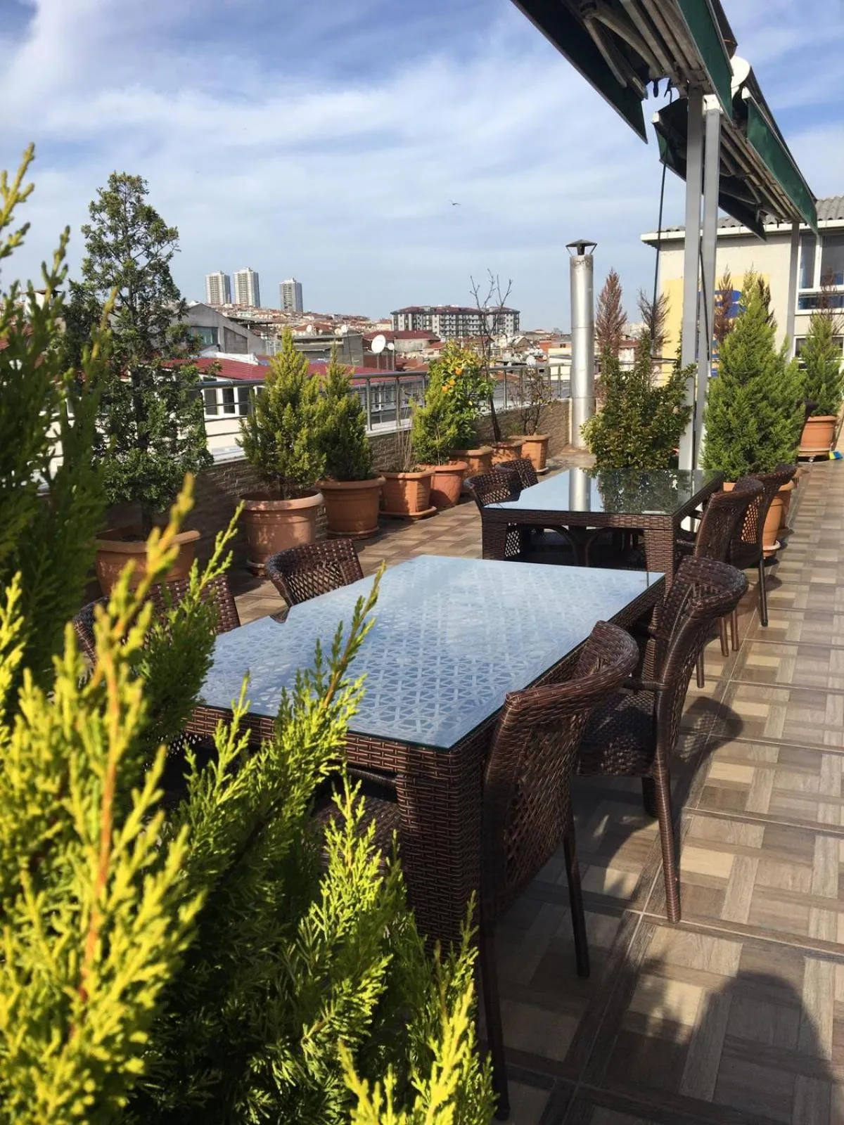 Day in Gumus Palace Gungoren