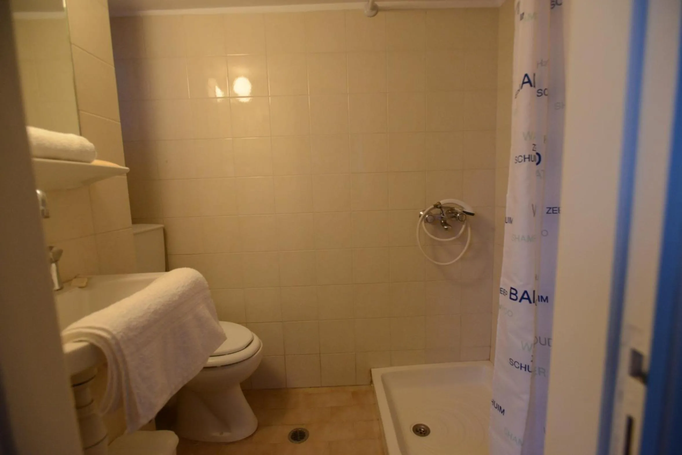 Bathroom in Argo Hotel
