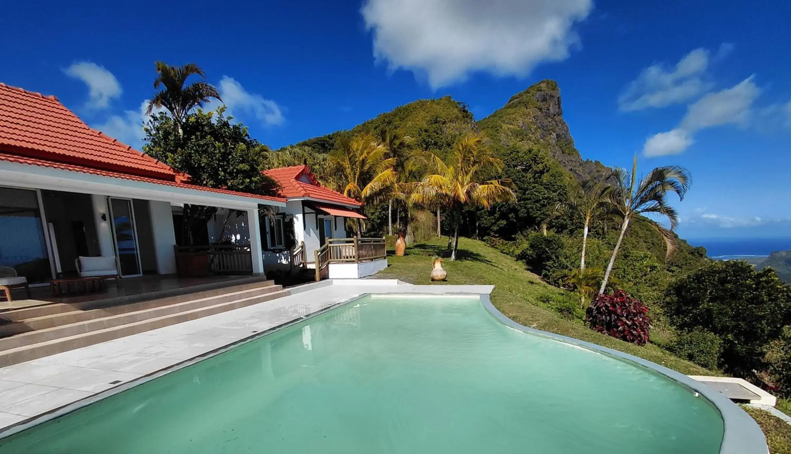 Property building in Hotel Chalets Chamarel Property building in Hotel Chalets Chamarel