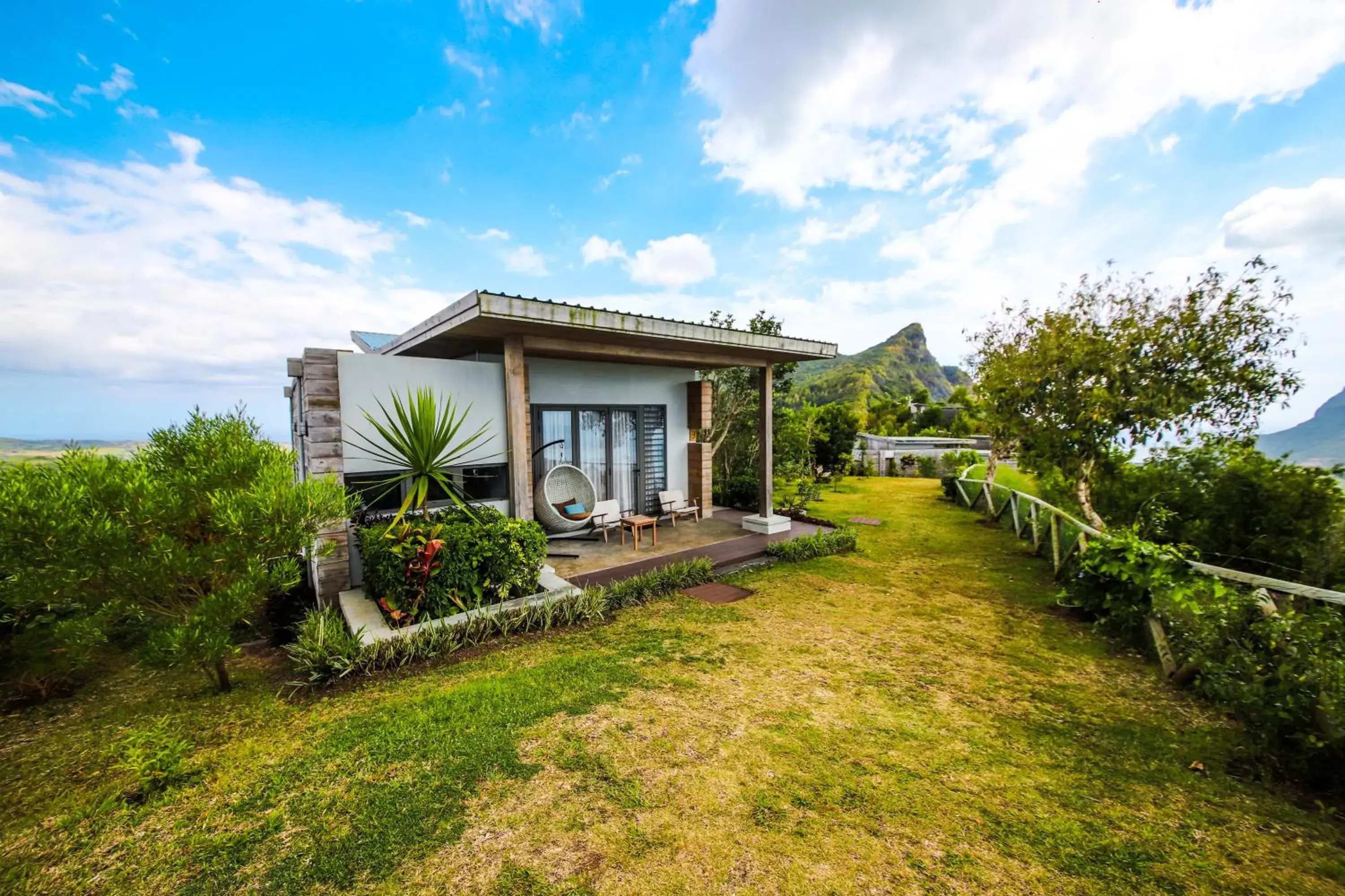Property building in Hotel Chalets Chamarel Property building in Hotel Chalets Chamarel