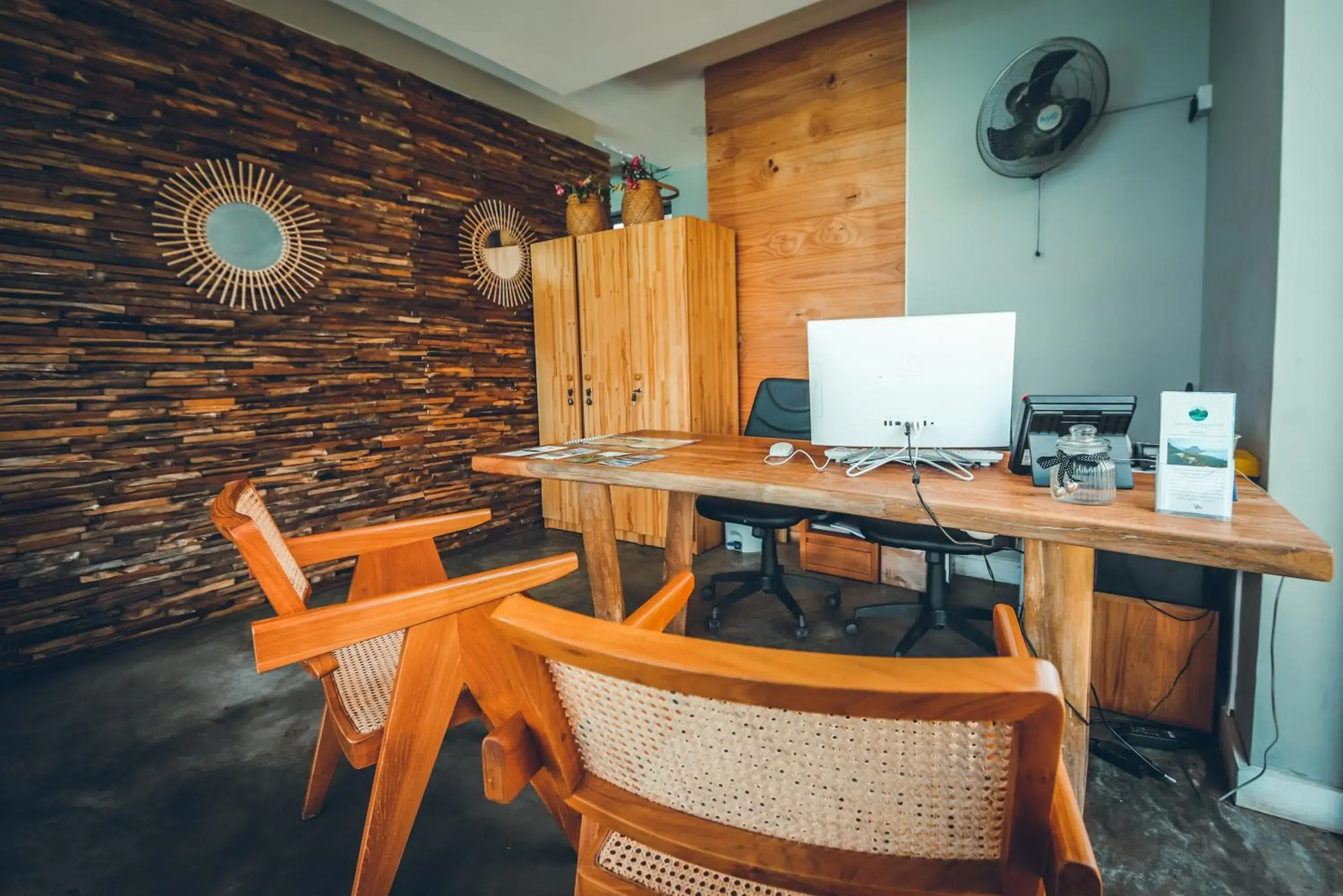 Lobby or reception in Hotel Chalets Chamarel Lobby or reception in Hotel Chalets Chamarel