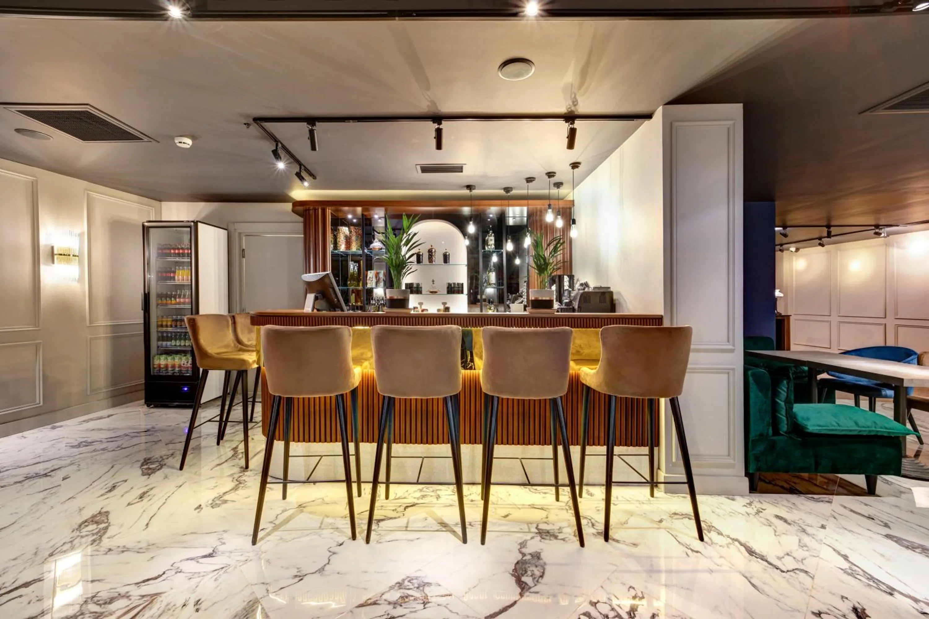 Lounge or bar, Bed in Concept Nisantasi Hotels & Spa