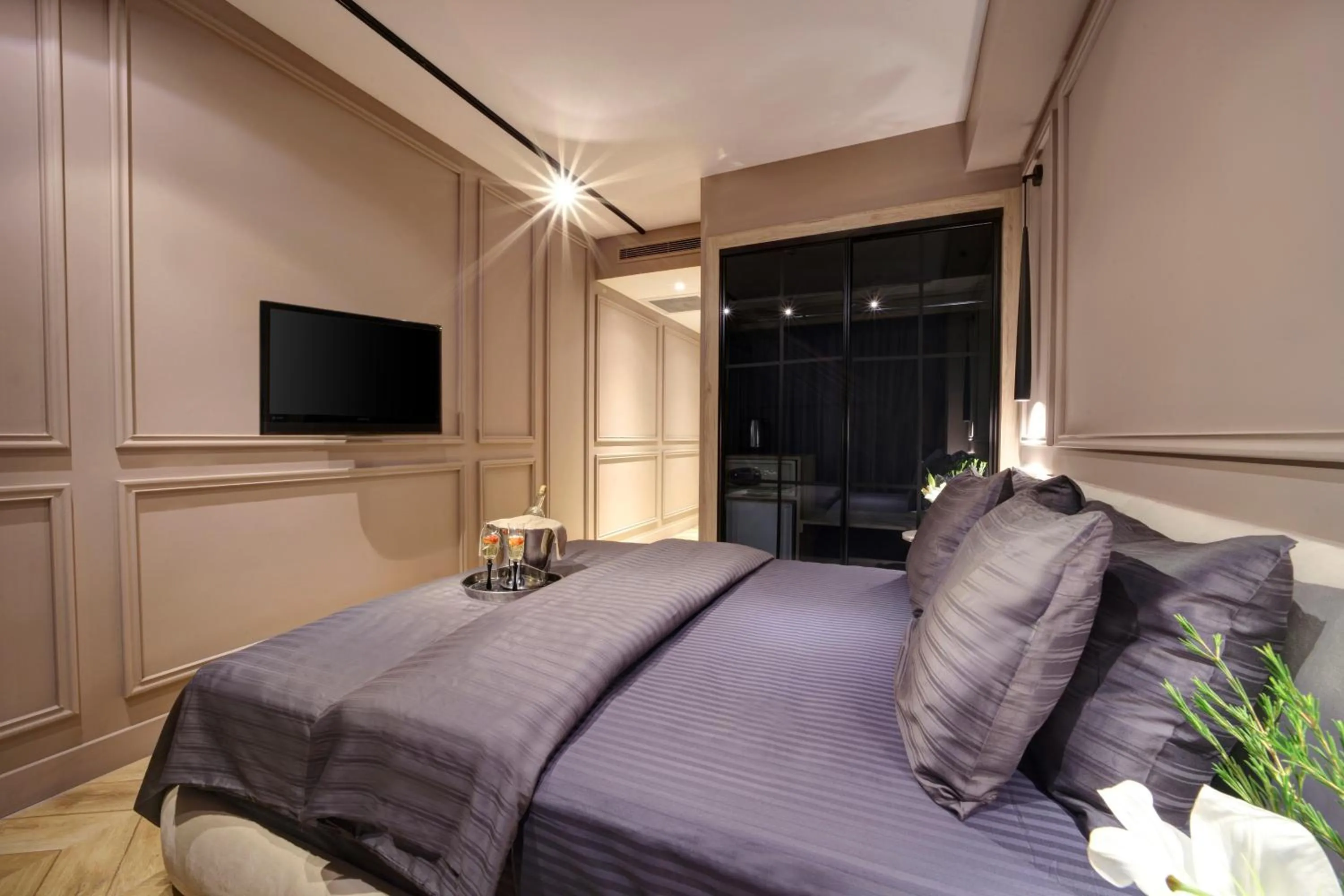 Photo of the whole room, Bed in Concept Nisantasi Hotels & Spa