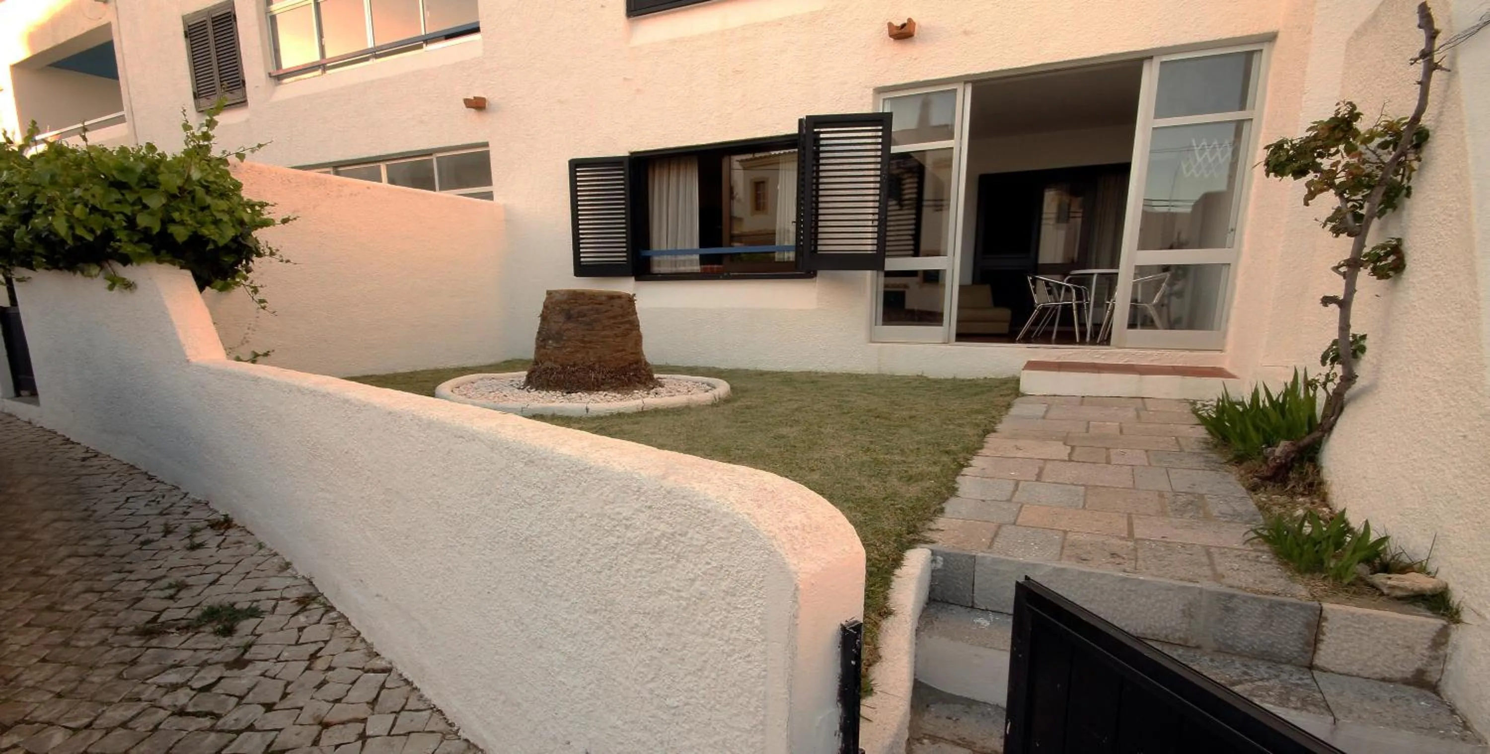 Property building in Apartamentos Azul Mar